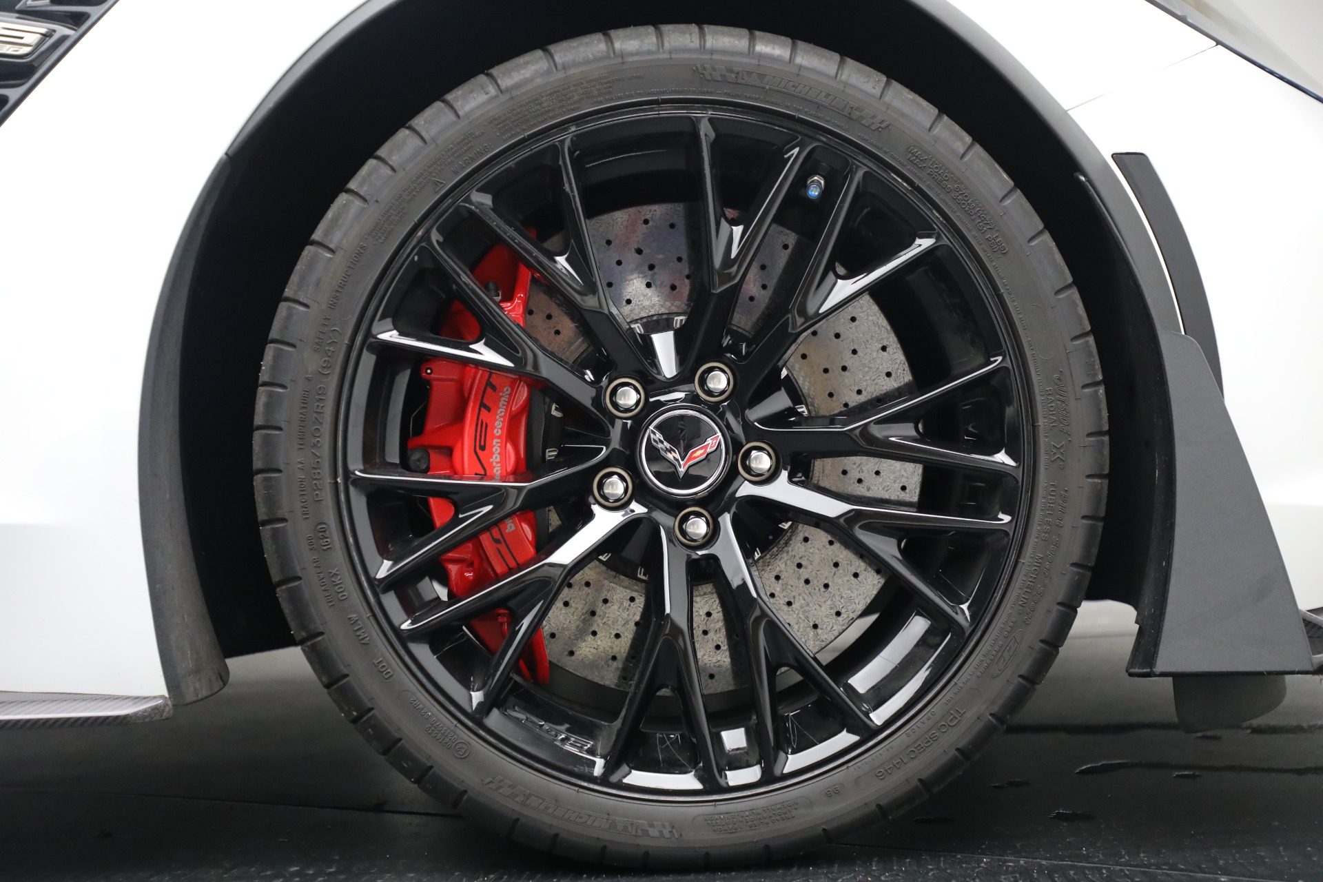 Used-2015-Chevrolet-Corvette-Z06