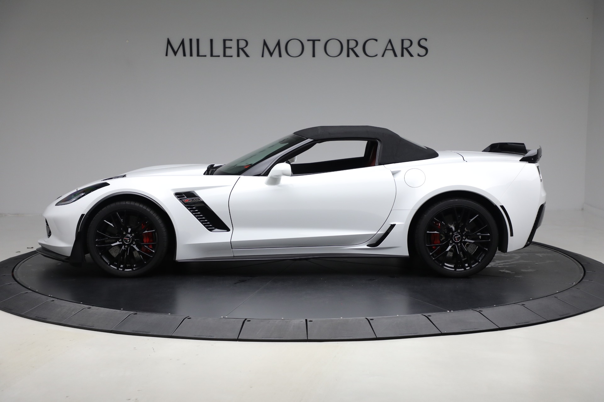 Used-2015-Chevrolet-Corvette-Z06