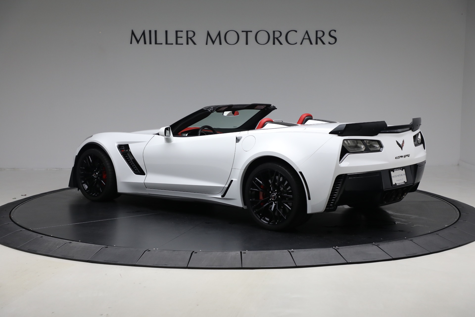 Used-2015-Chevrolet-Corvette-Z06