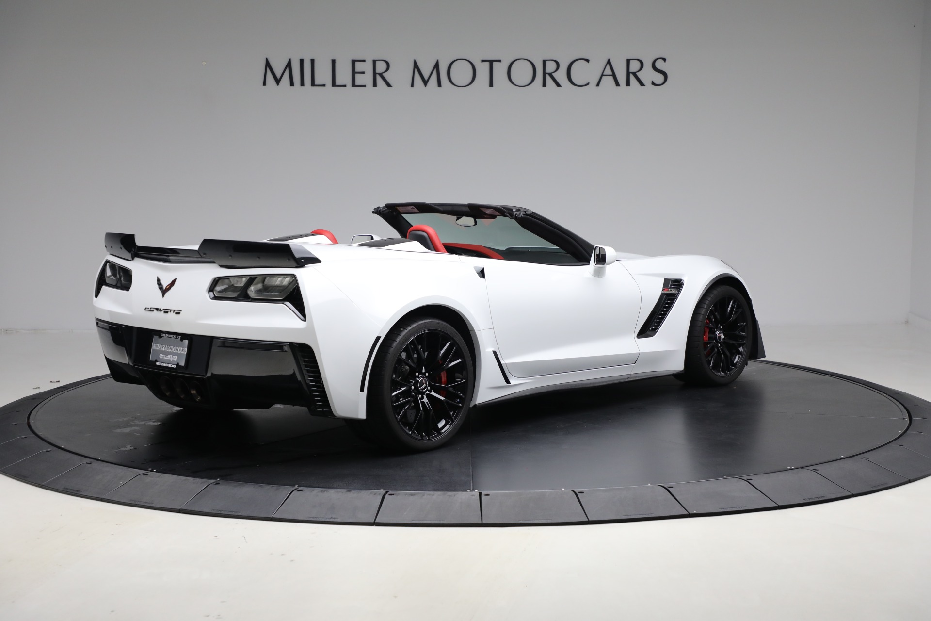 Used-2015-Chevrolet-Corvette-Z06