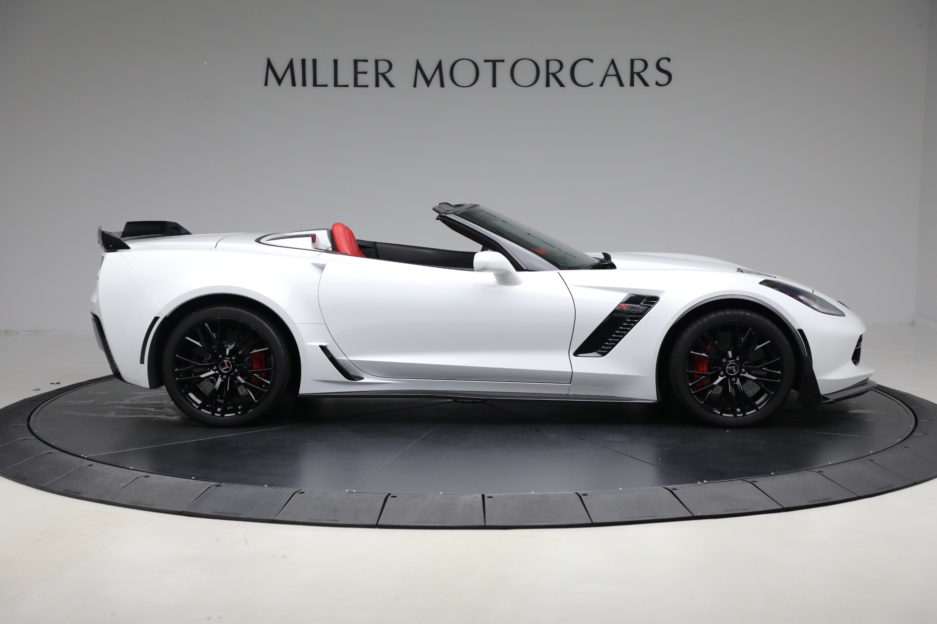 Used-2015-Chevrolet-Corvette-Z06