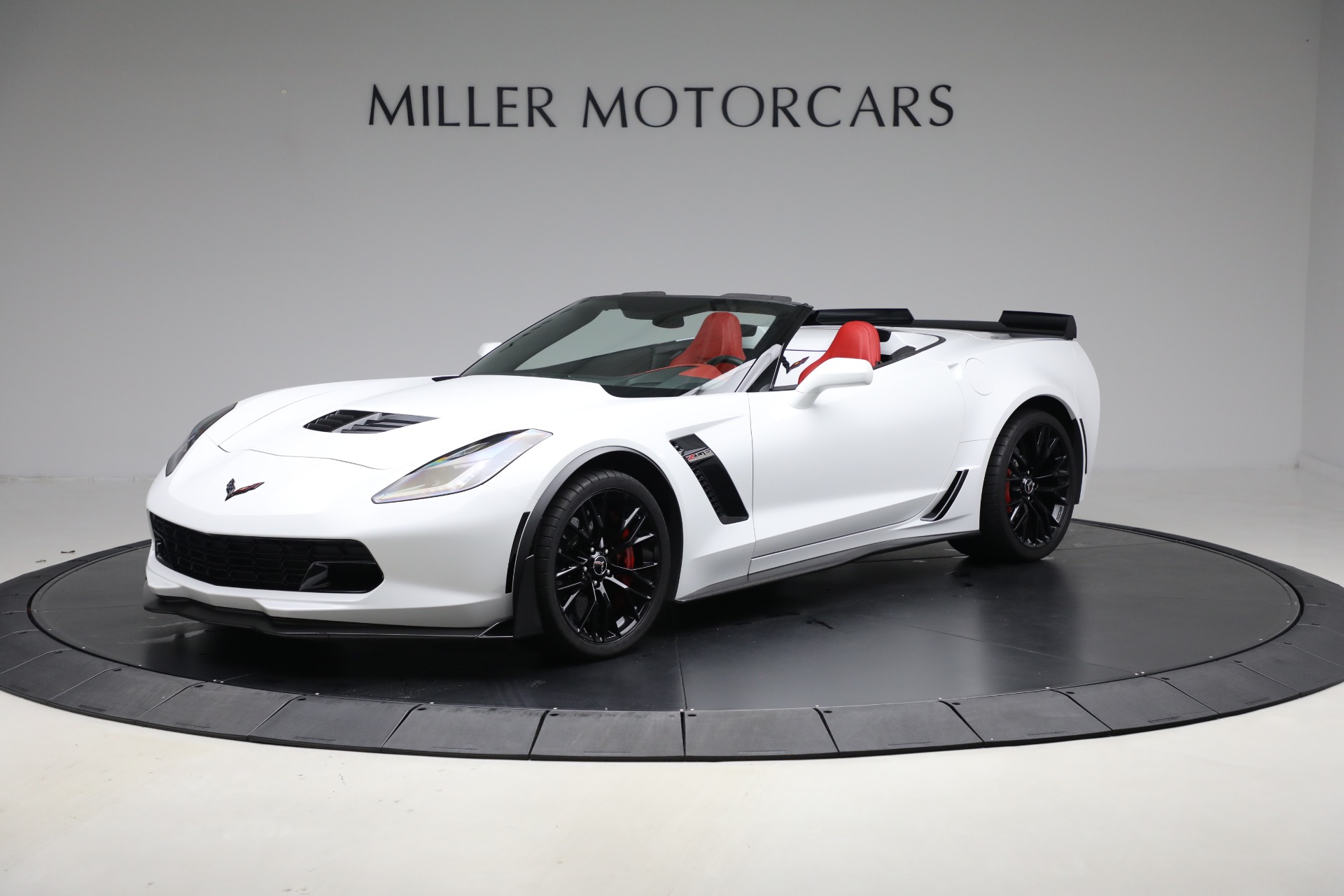Used-2015-Chevrolet-Corvette-Z06