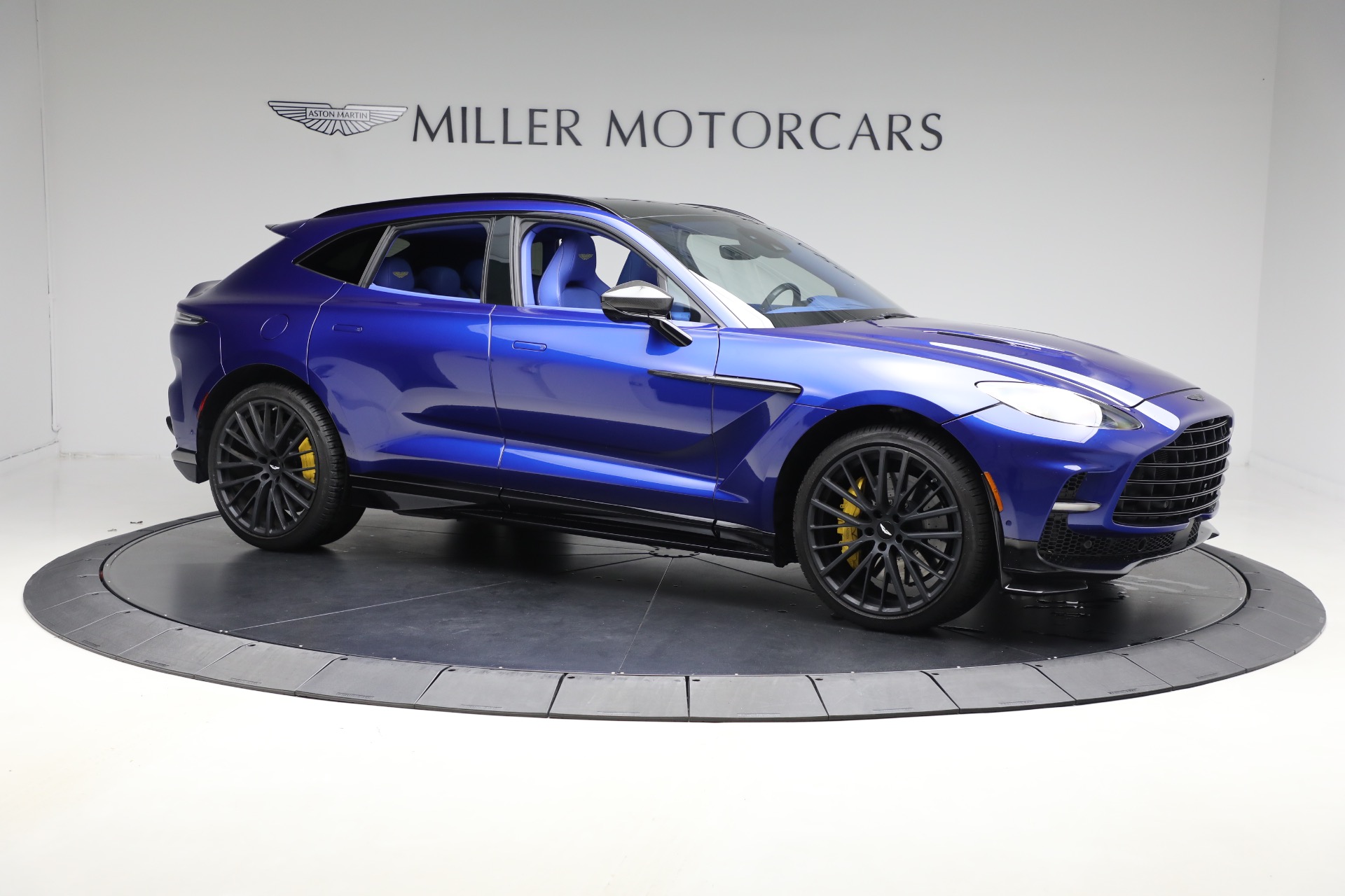 Used-2024-Aston-Martin-DBX-707