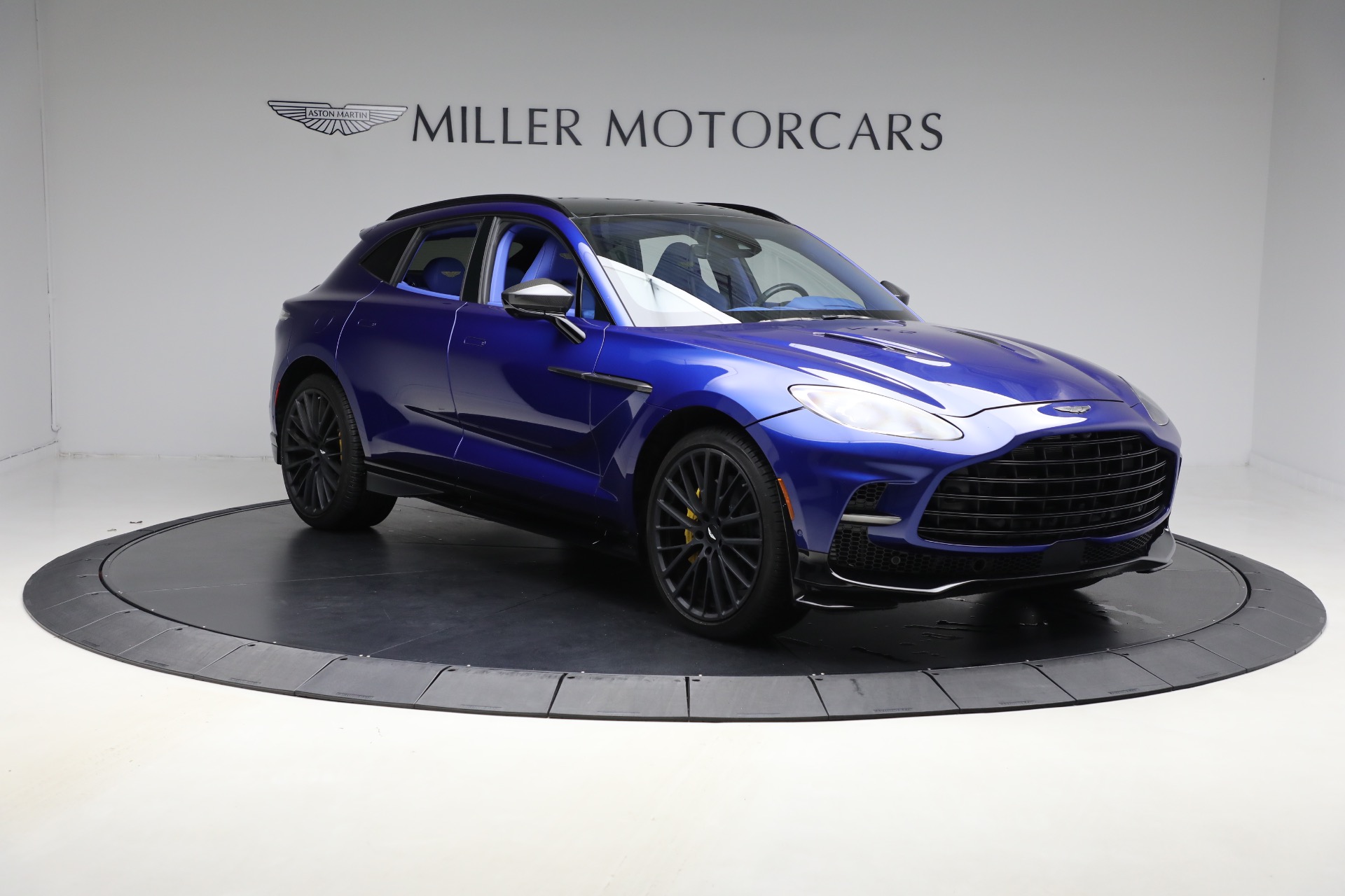Used-2024-Aston-Martin-DBX-707