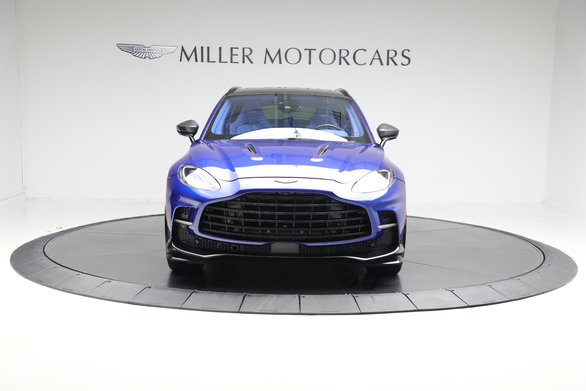 Used-2024-Aston-Martin-DBX-707