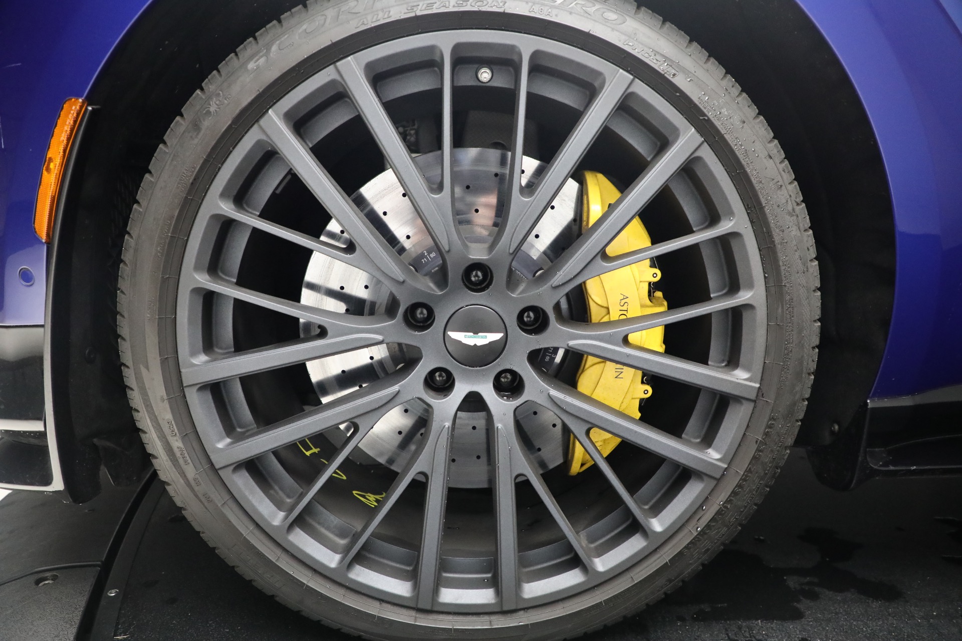 Used-2024-Aston-Martin-DBX-707