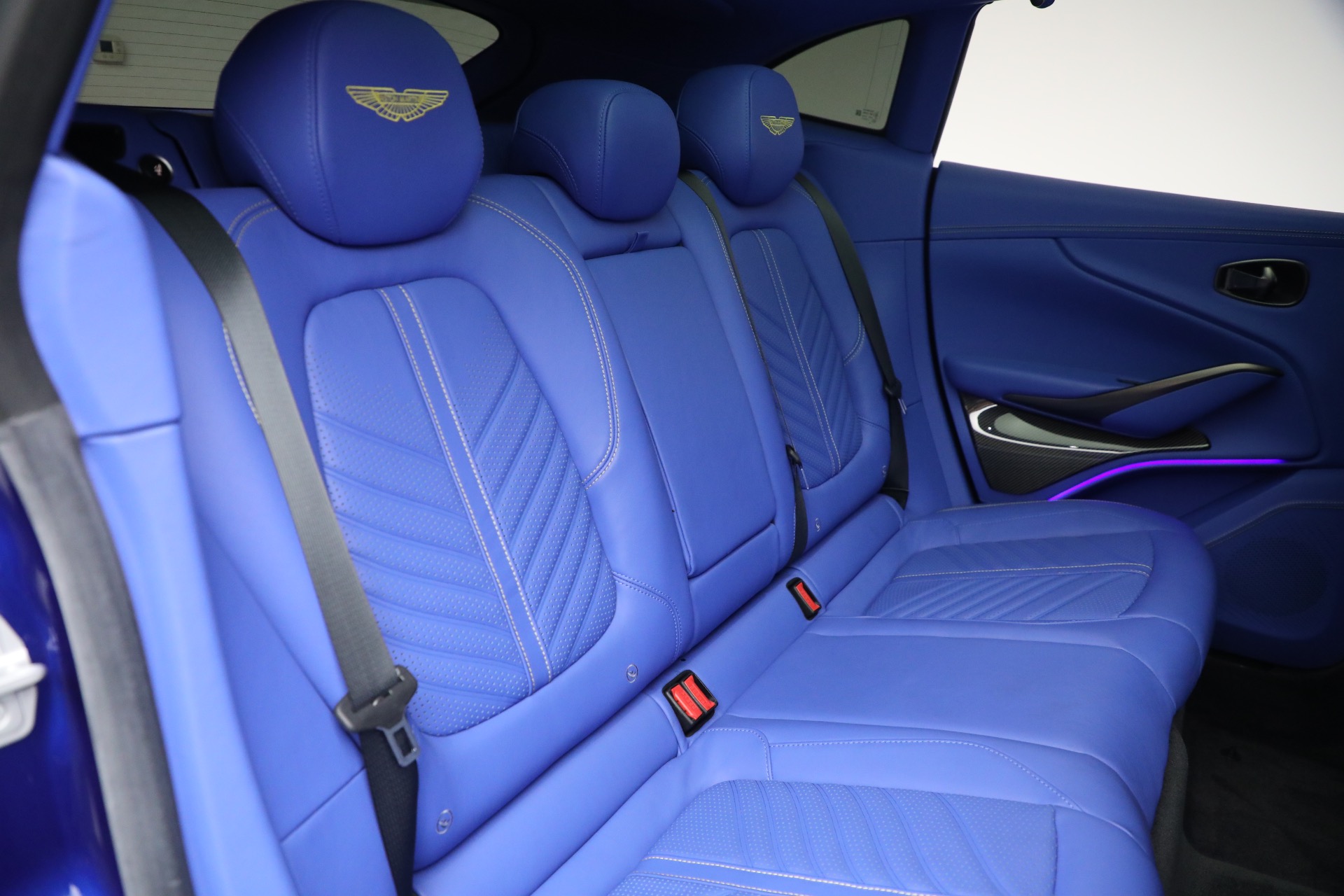 Used-2024-Aston-Martin-DBX-707