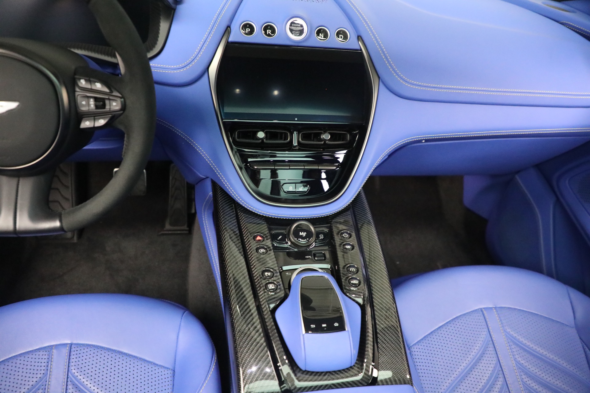 Used-2024-Aston-Martin-DBX-707