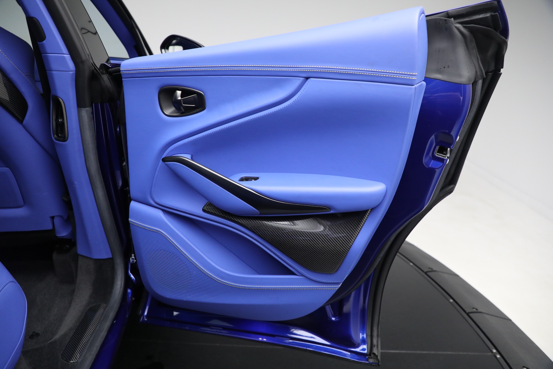 Used-2024-Aston-Martin-DBX-707