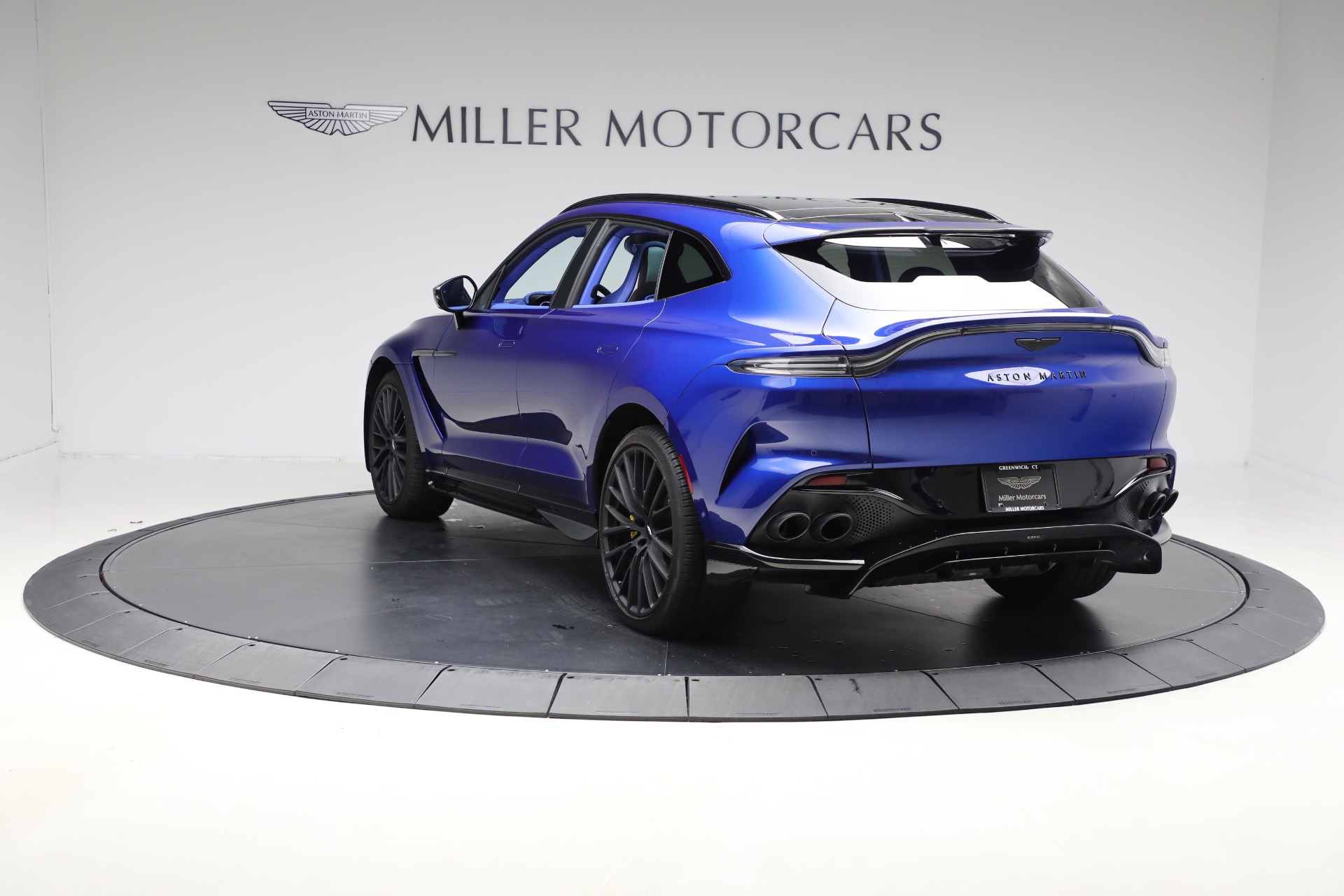Used-2024-Aston-Martin-DBX-707