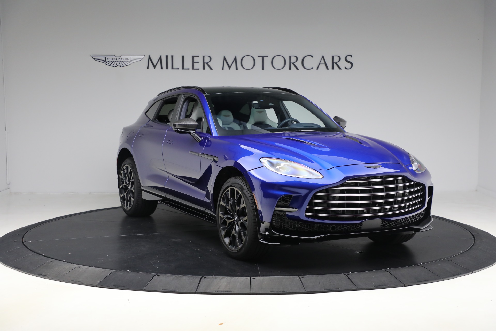 Used-2024-Aston-Martin-DBX-707