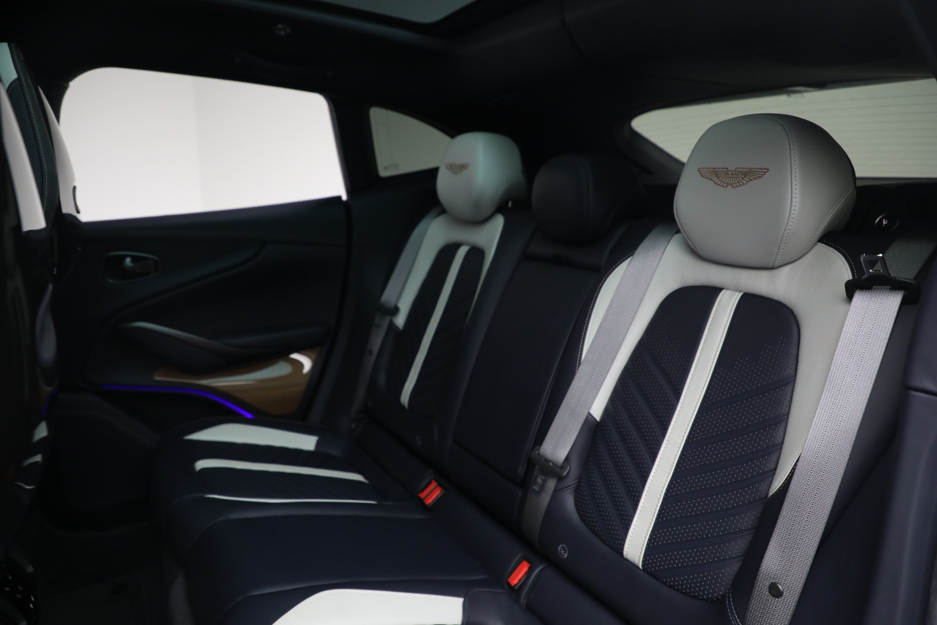 Used-2024-Aston-Martin-DBX-707