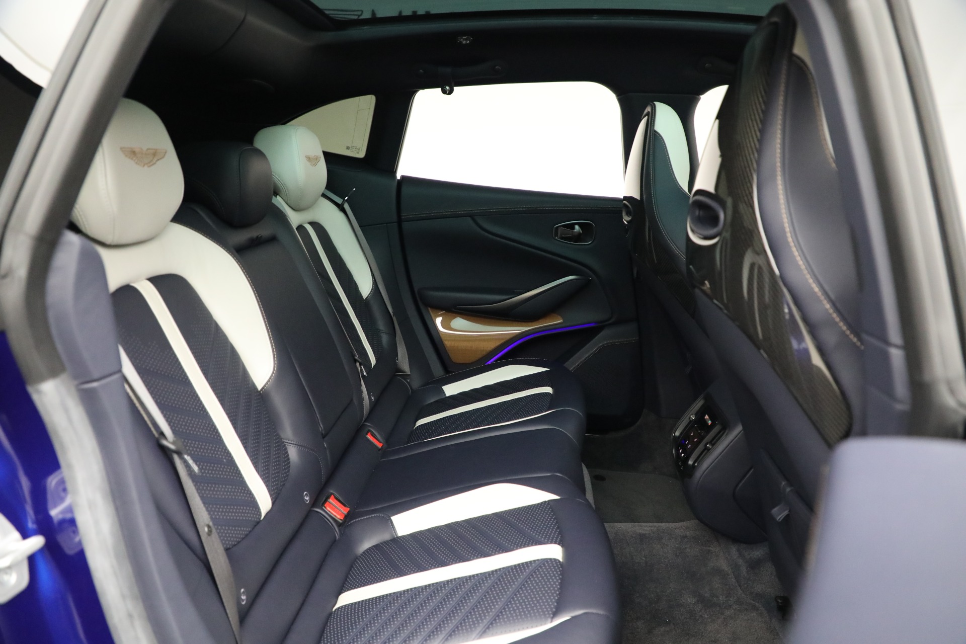 Used-2024-Aston-Martin-DBX-707