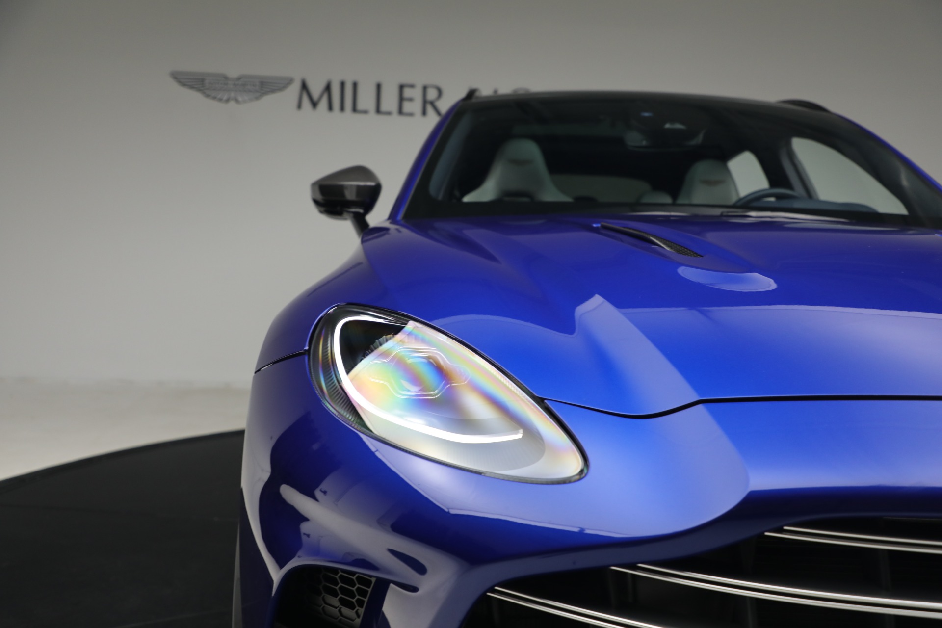 Used-2024-Aston-Martin-DBX-707