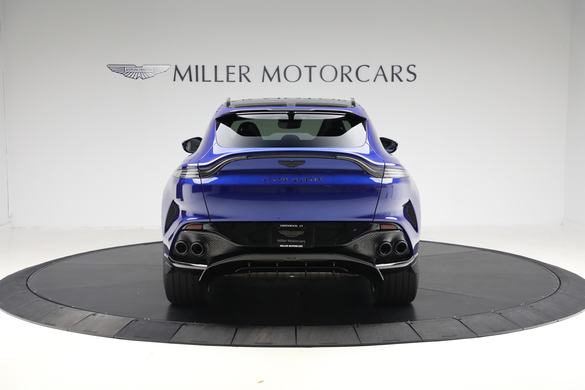 Used-2024-Aston-Martin-DBX-707