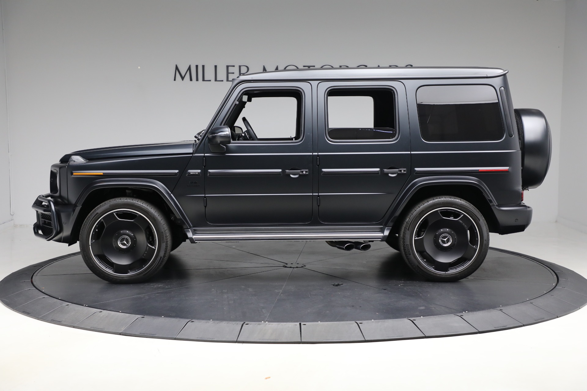 Used-2024-Mercedes-Benz-G-Class-AMG-G-63