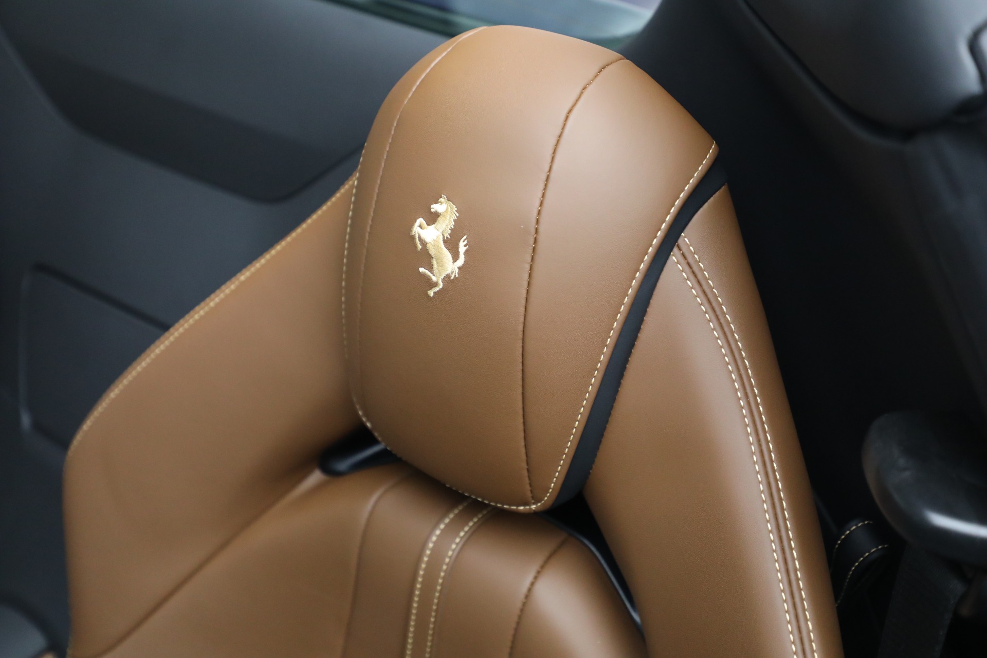 Used-2022-Ferrari-812-GTS