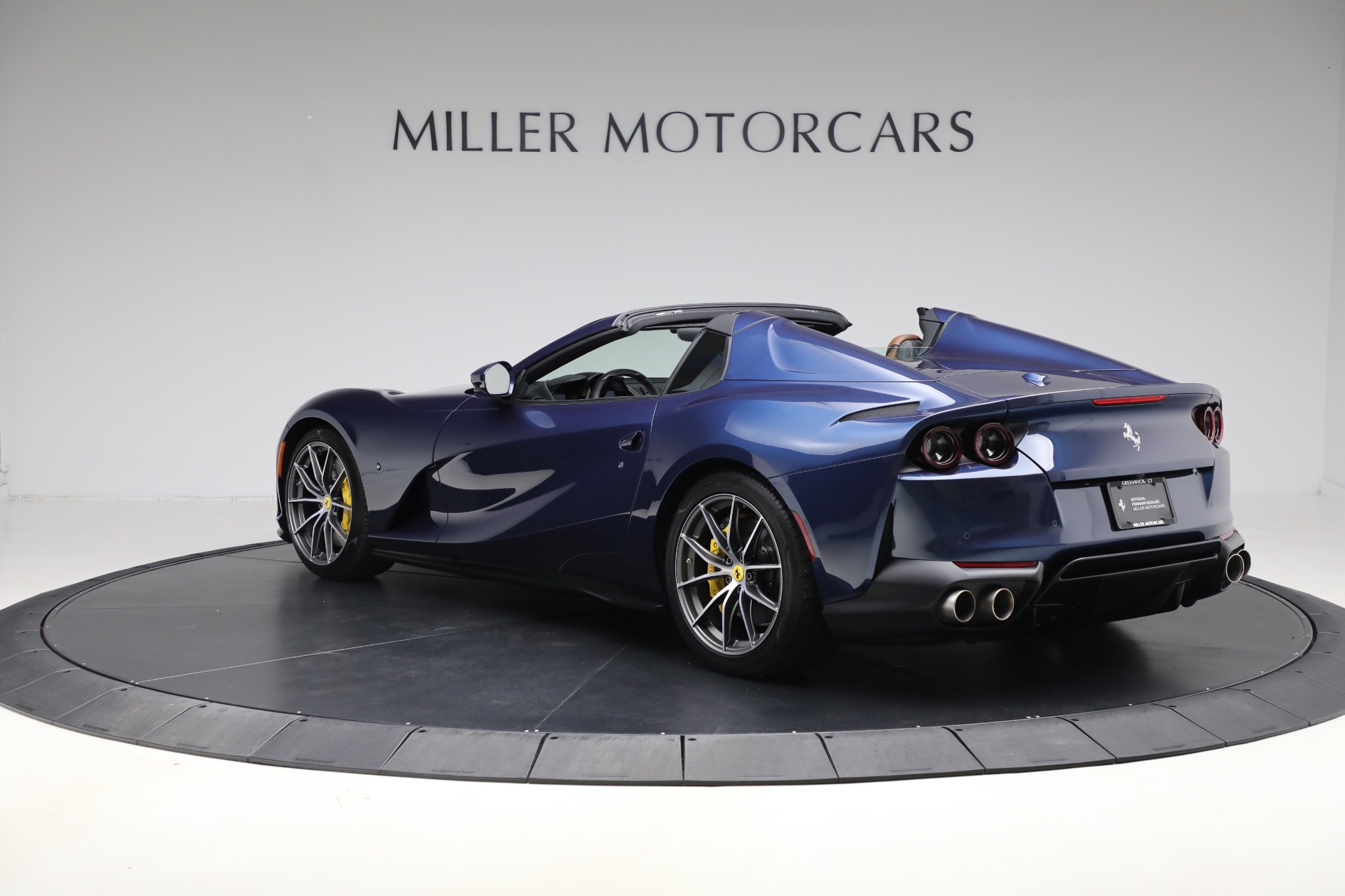 Used-2022-Ferrari-812-GTS