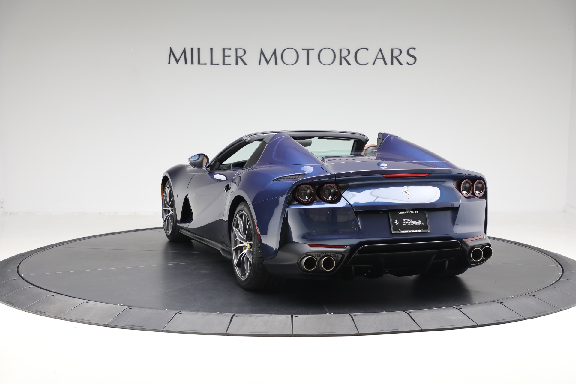 Used-2022-Ferrari-812-GTS