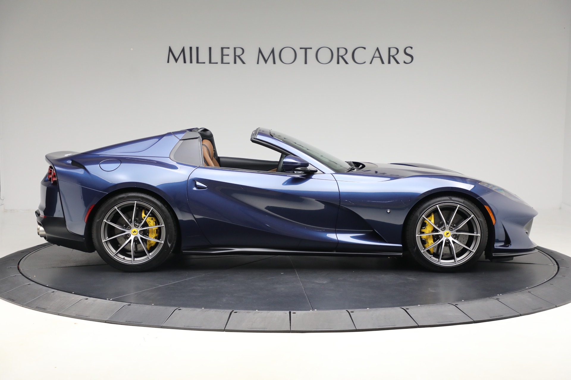 Used-2022-Ferrari-812-GTS