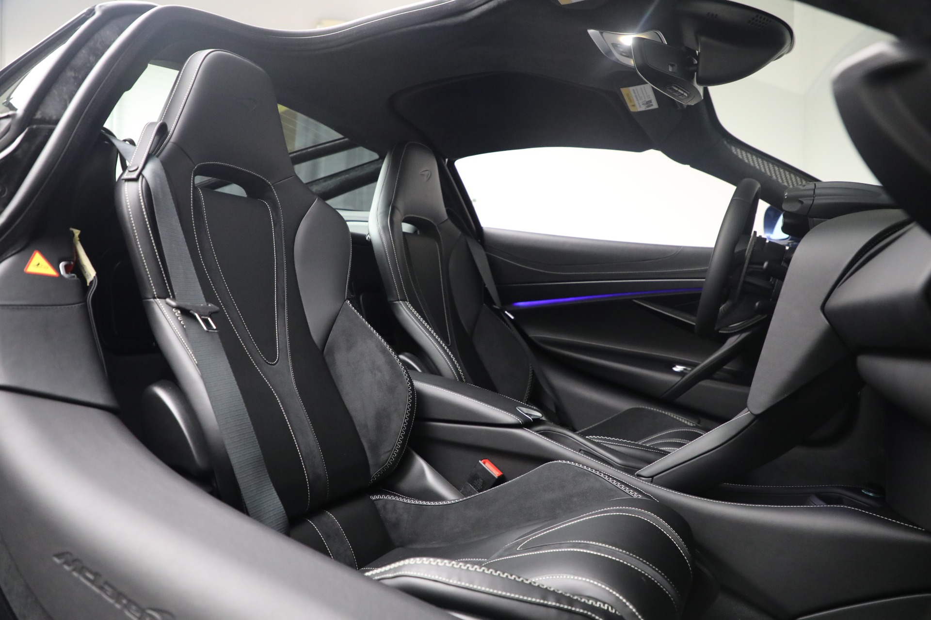 Used-2026-McLaren-750S-TechLux