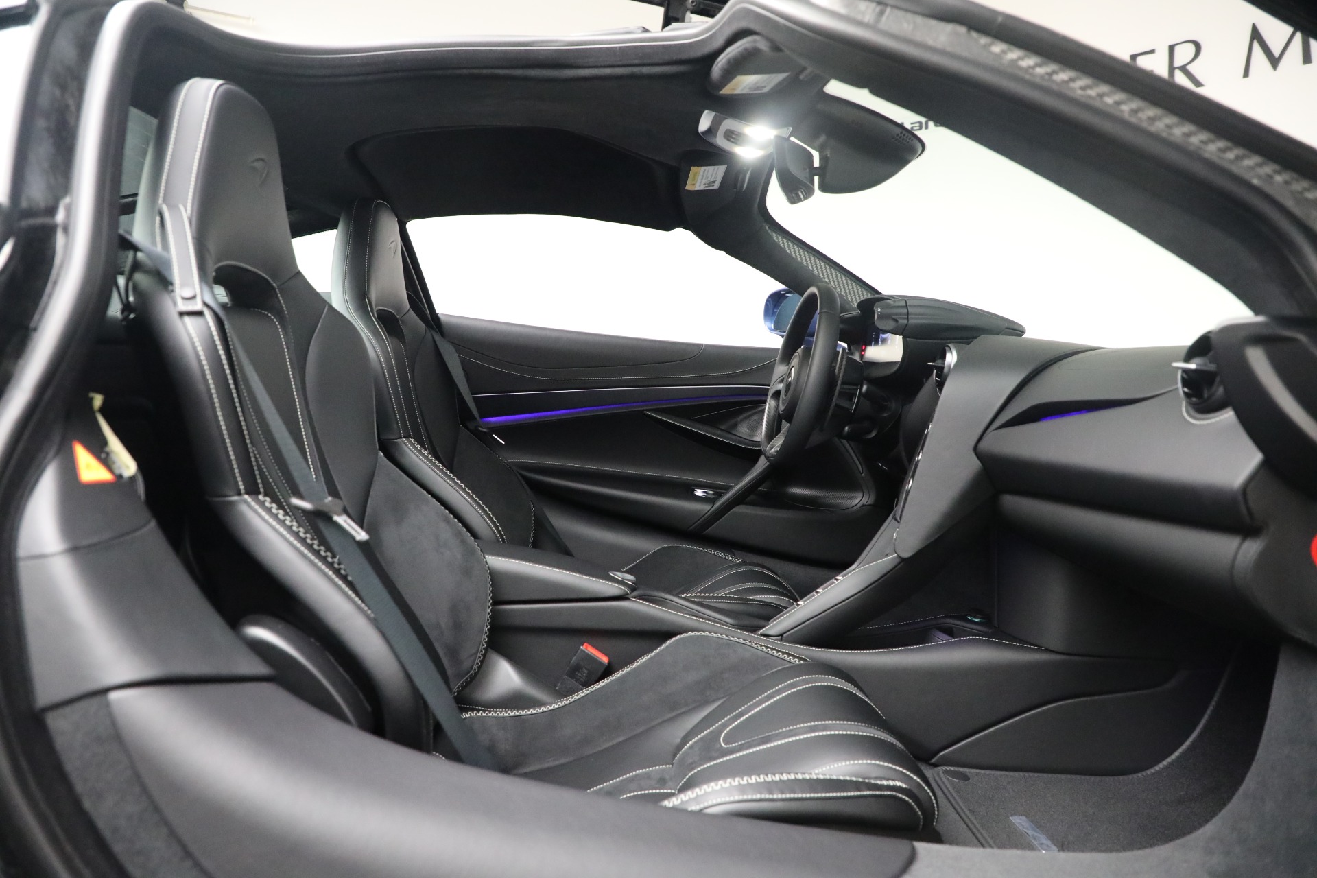 Used-2026-McLaren-750S-TechLux