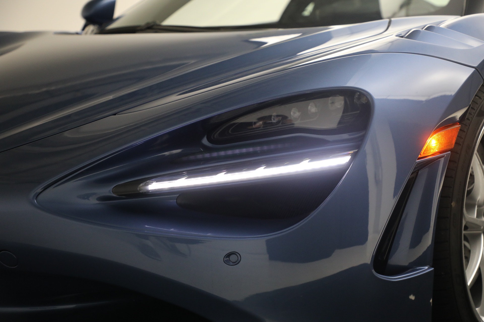 Used-2026-McLaren-750S-TechLux