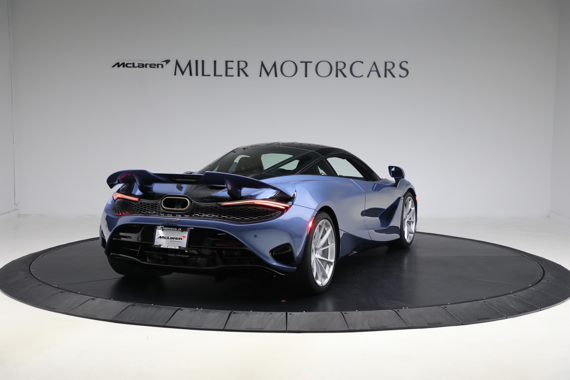 Used-2026-McLaren-750S-TechLux