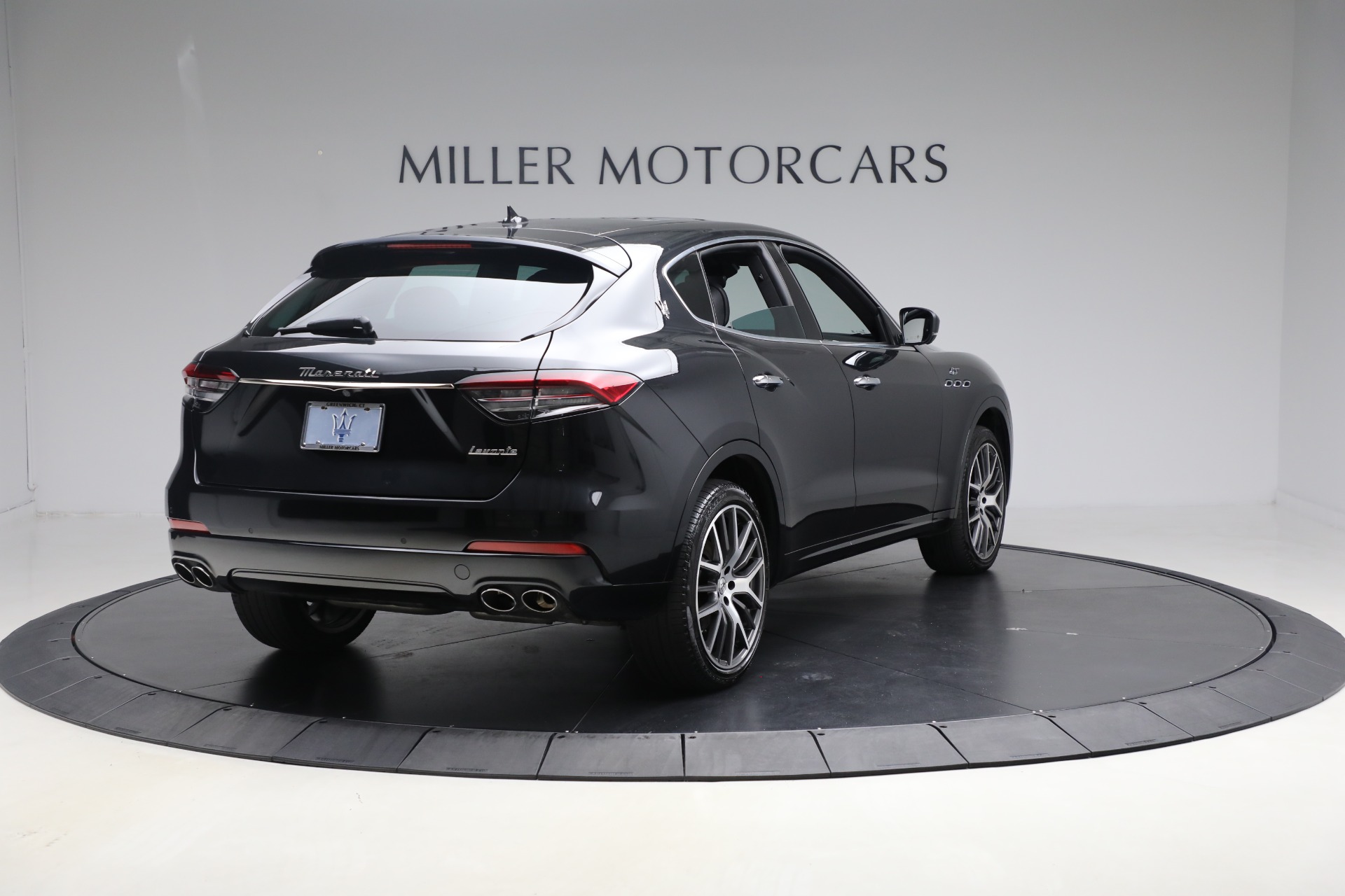 Used-2022-Maserati-Levante-GT