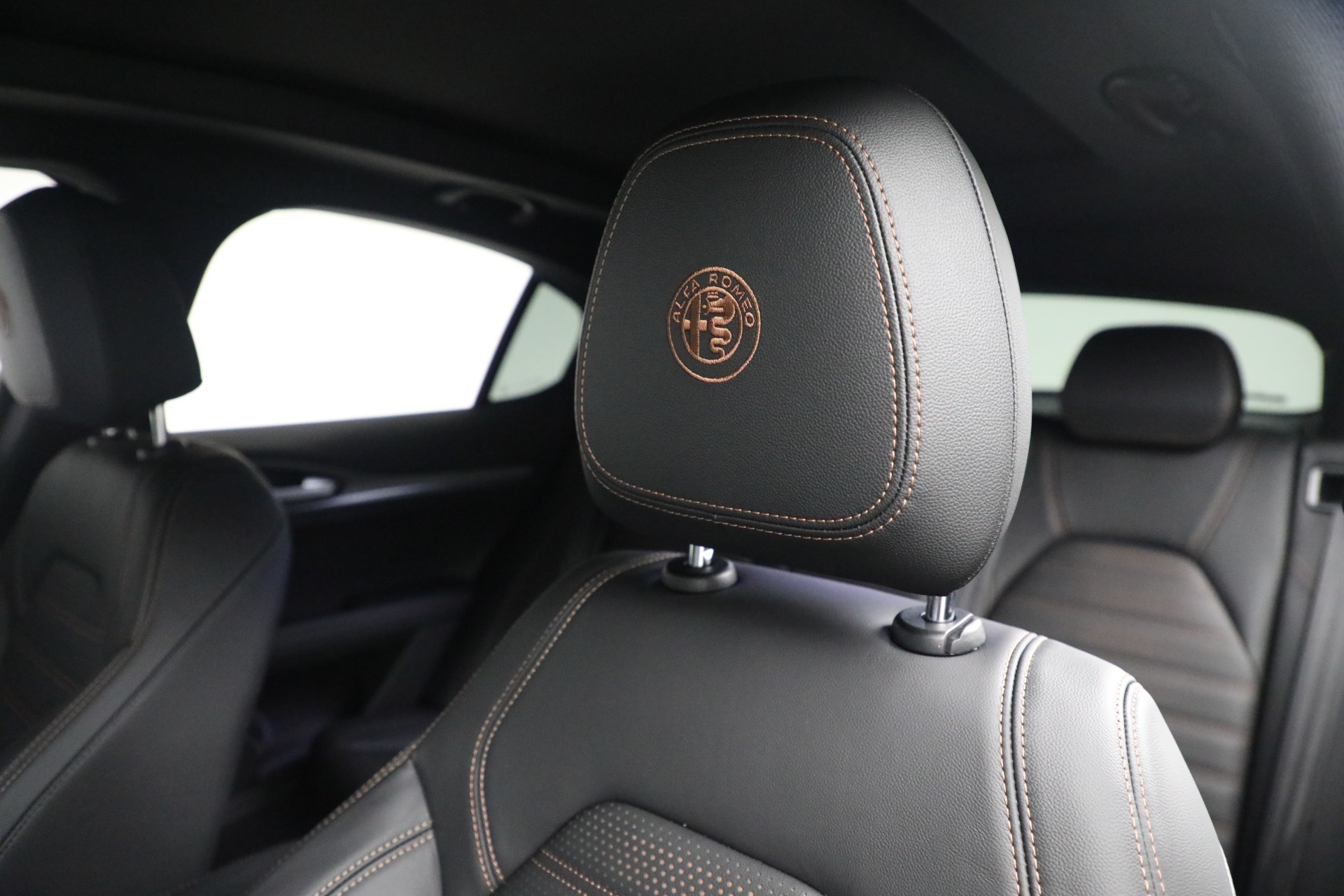 New-2025-Alfa-Romeo-Stelvio-Intensa