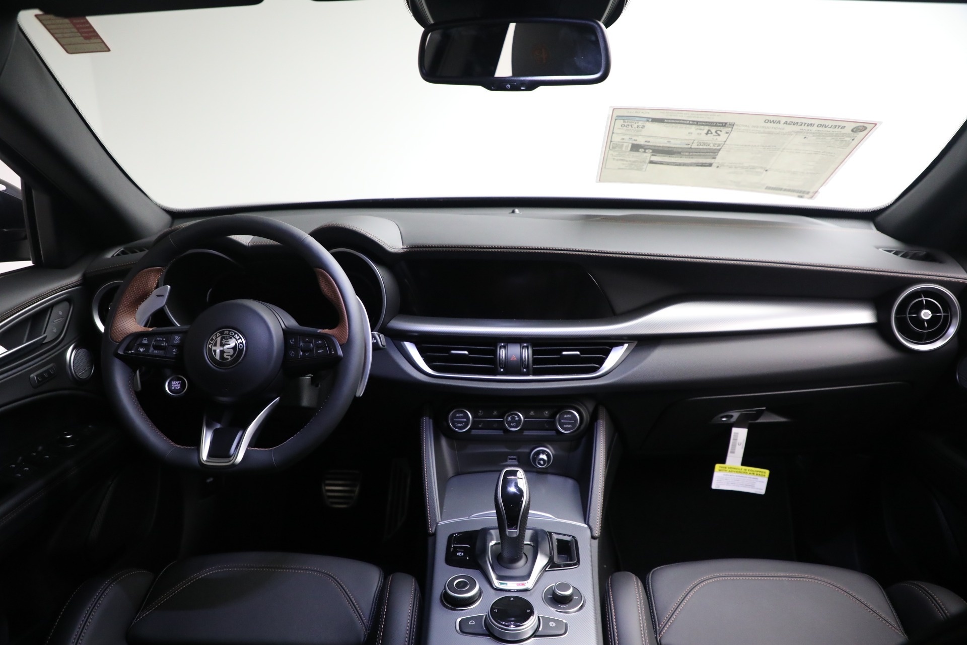 New-2025-Alfa-Romeo-Stelvio-Intensa