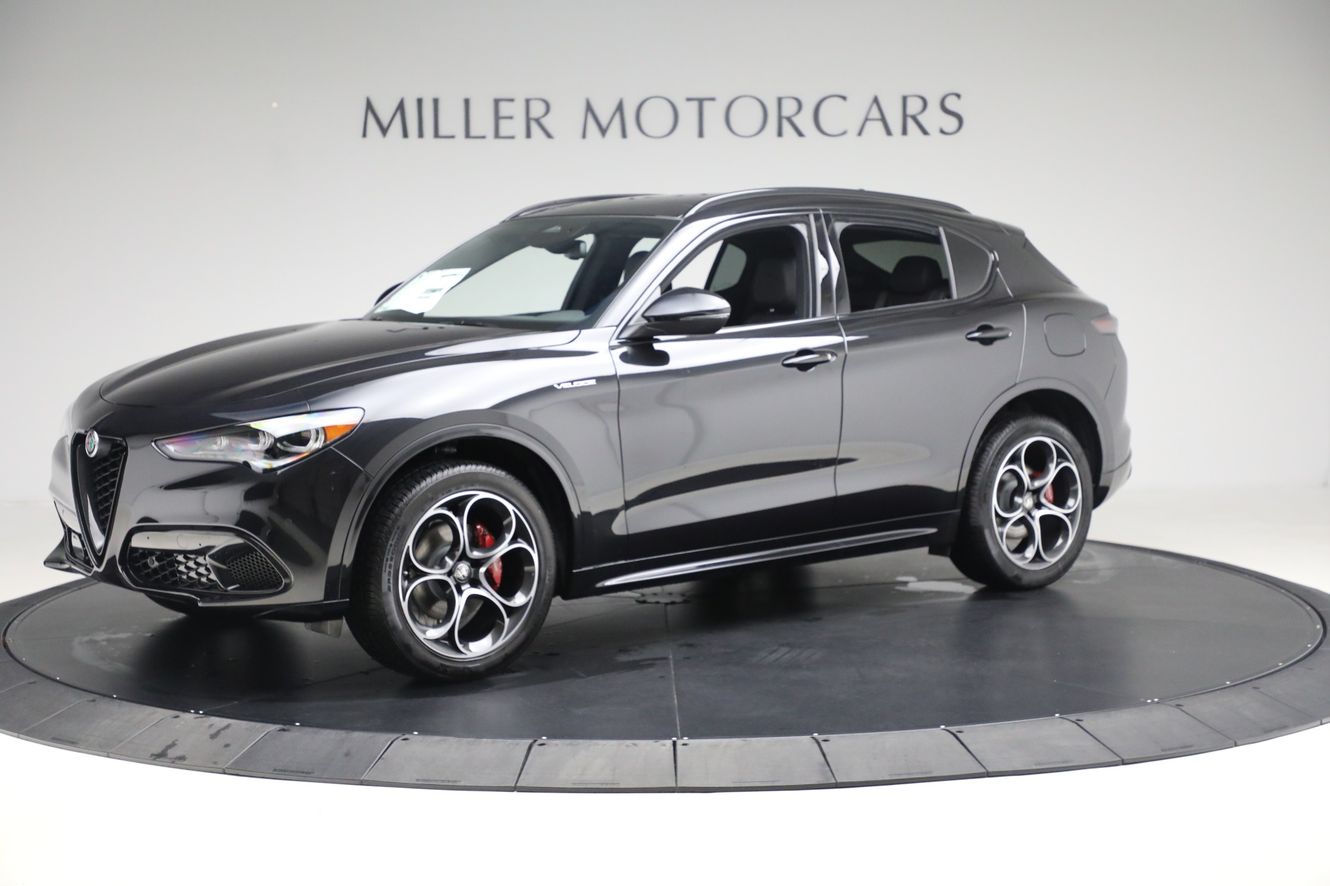 New-2025-Alfa-Romeo-Stelvio-Veloce
