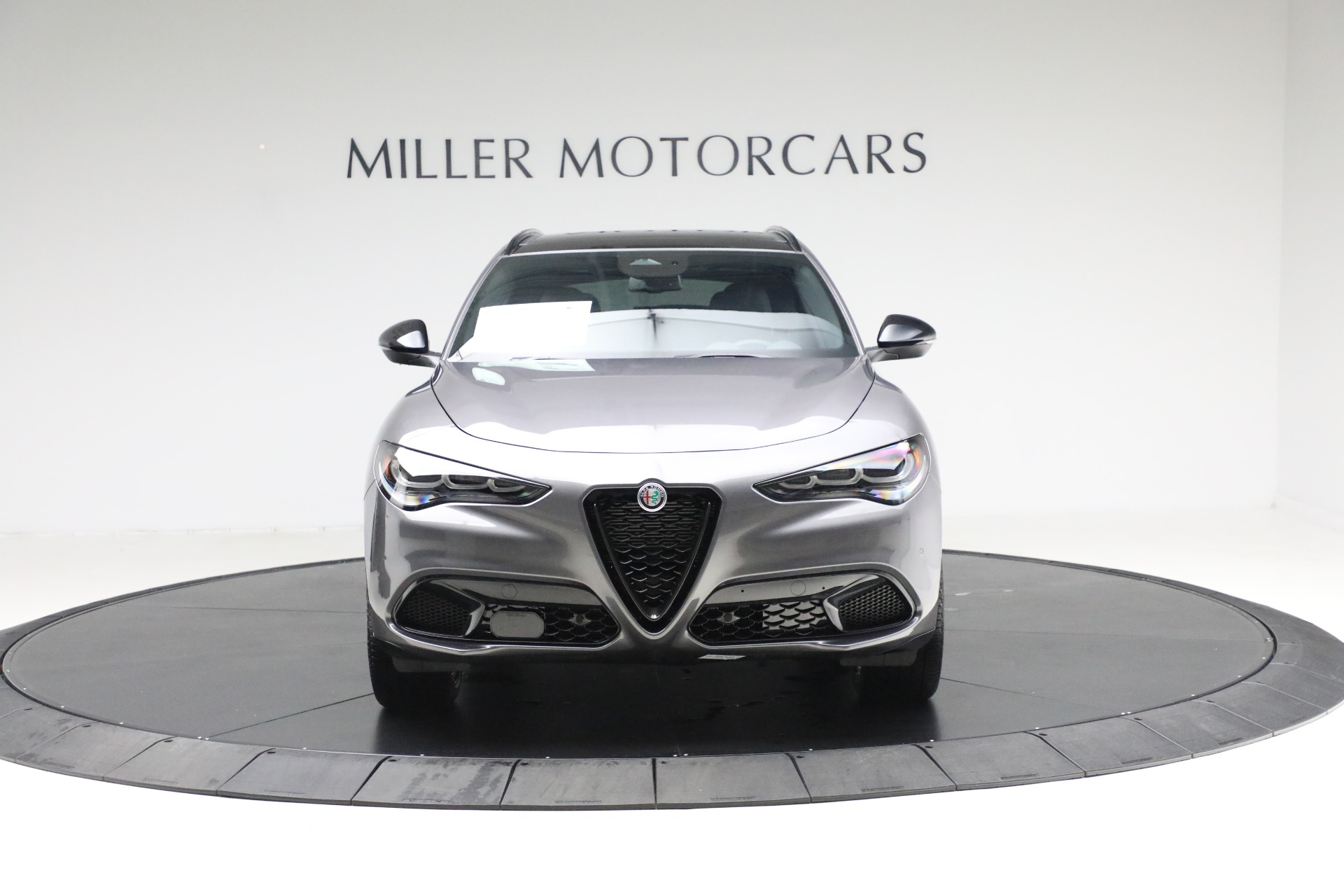 New-2025-Alfa-Romeo-Stelvio-Veloce
