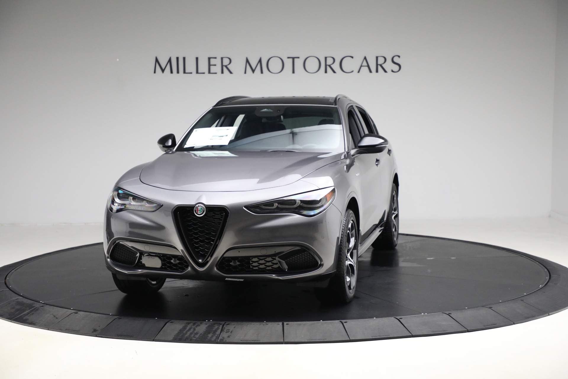 New-2025-Alfa-Romeo-Stelvio-Veloce