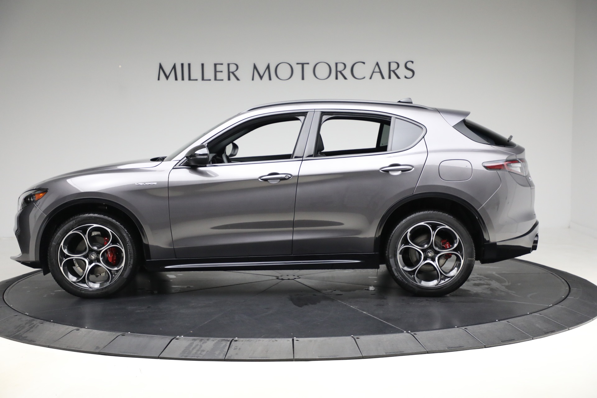 New-2025-Alfa-Romeo-Stelvio-Veloce