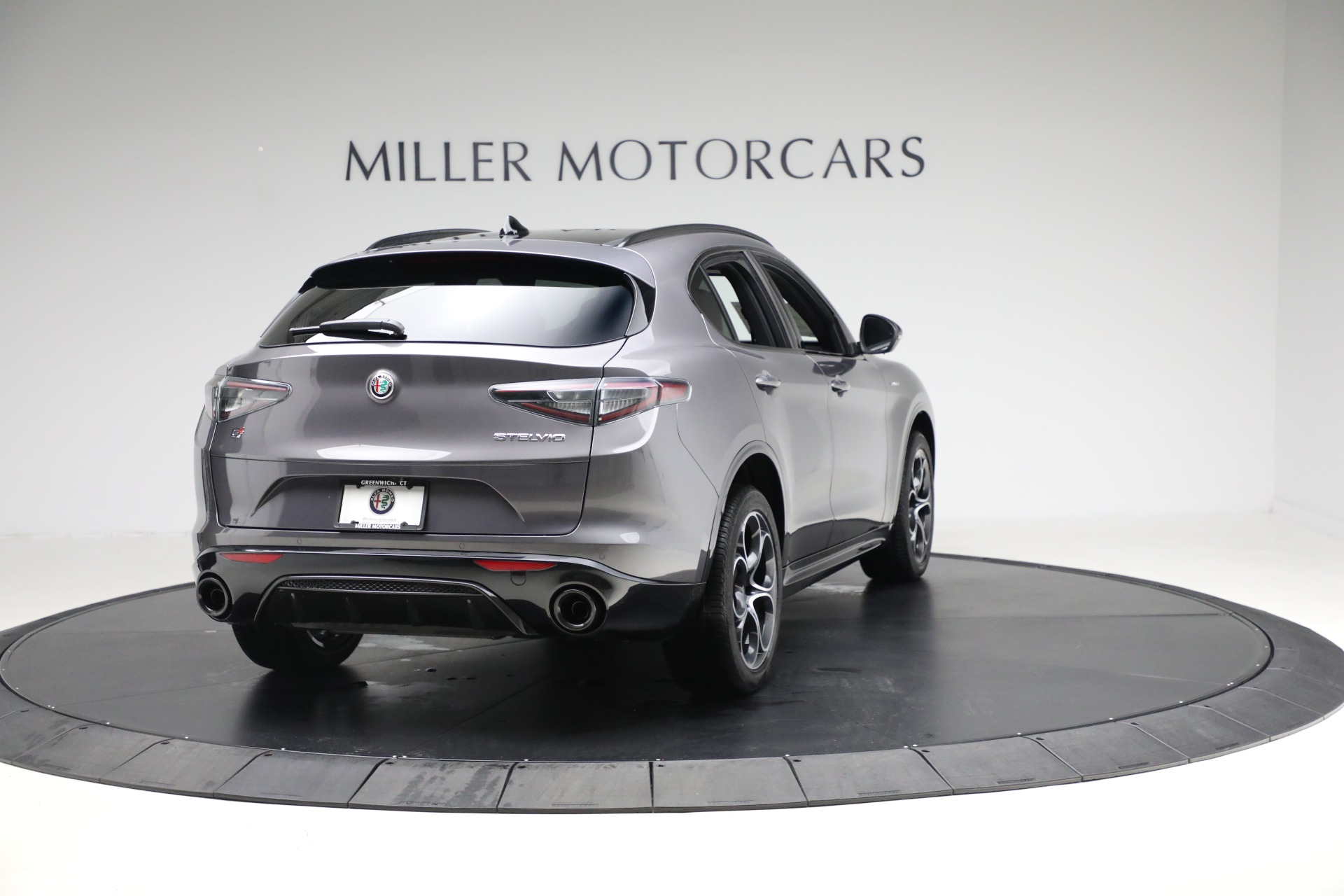 New-2025-Alfa-Romeo-Stelvio-Veloce