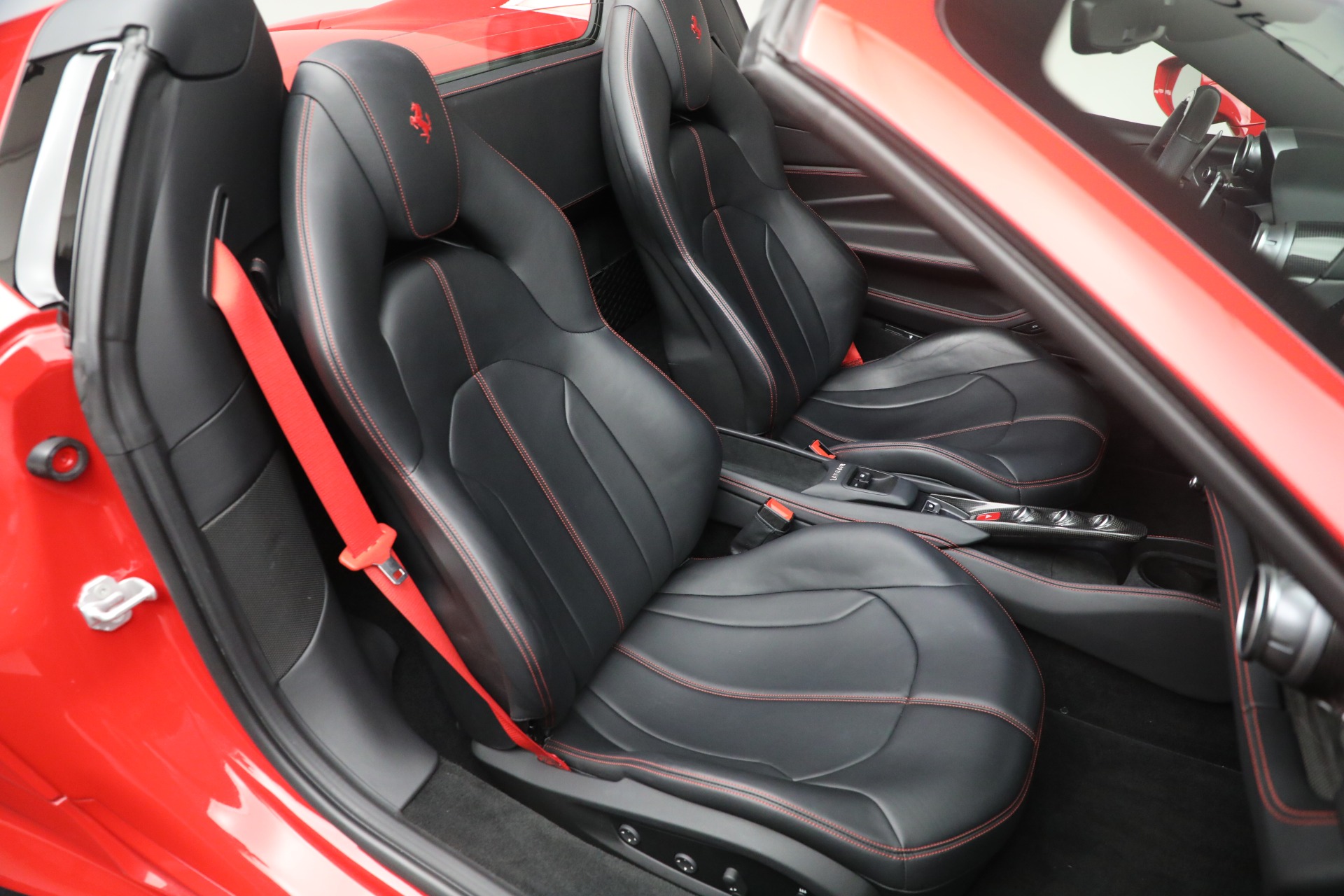 Used-2022-Ferrari-F8-Spider