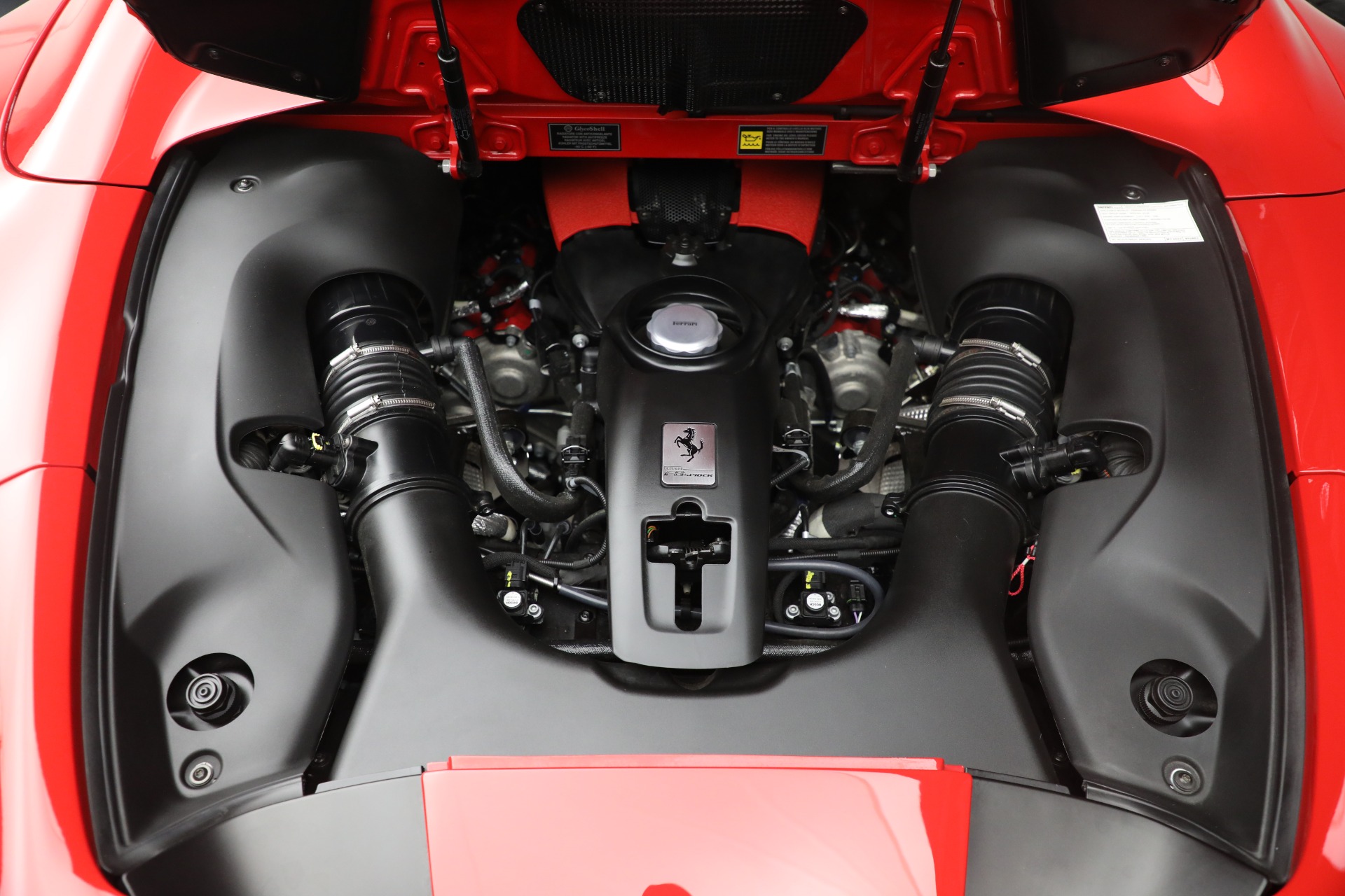 Used-2022-Ferrari-F8-Spider