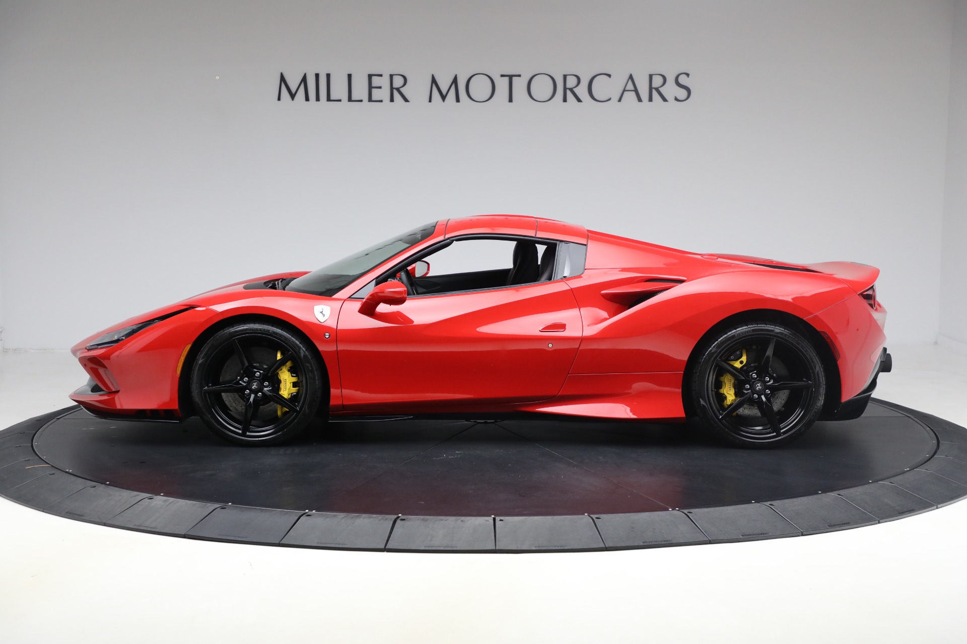 Used-2022-Ferrari-F8-Spider