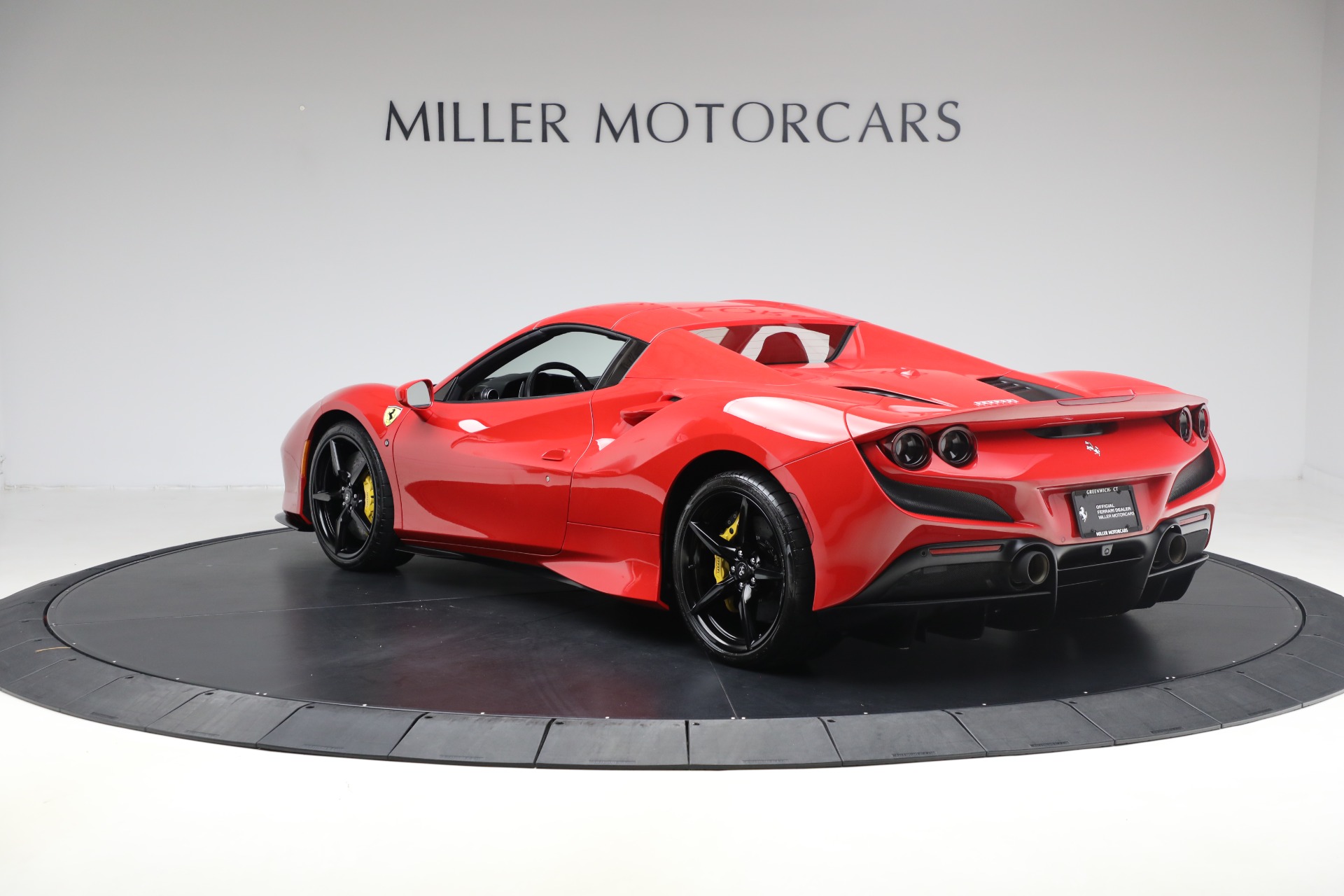 Used-2022-Ferrari-F8-Spider