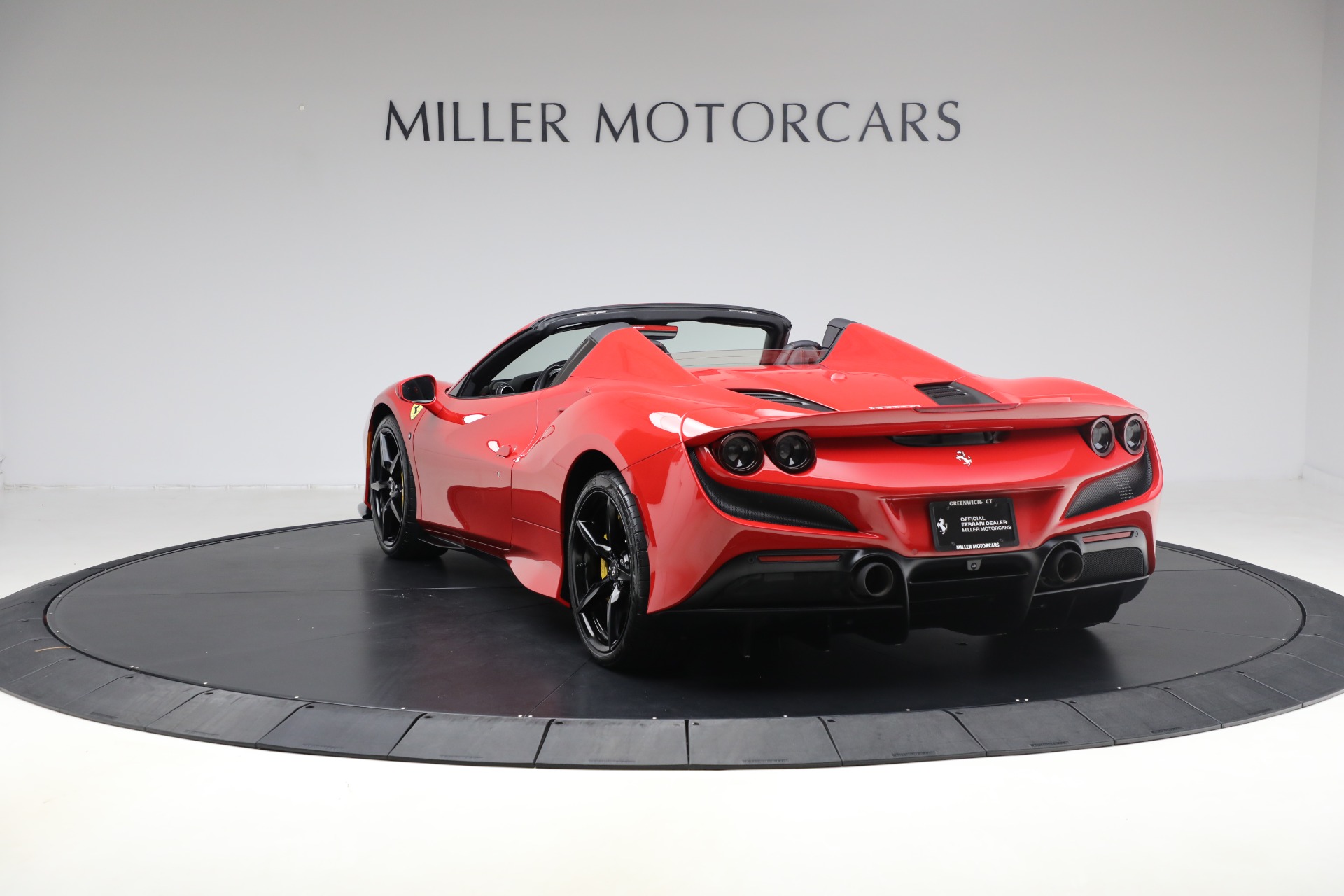Used-2022-Ferrari-F8-Spider