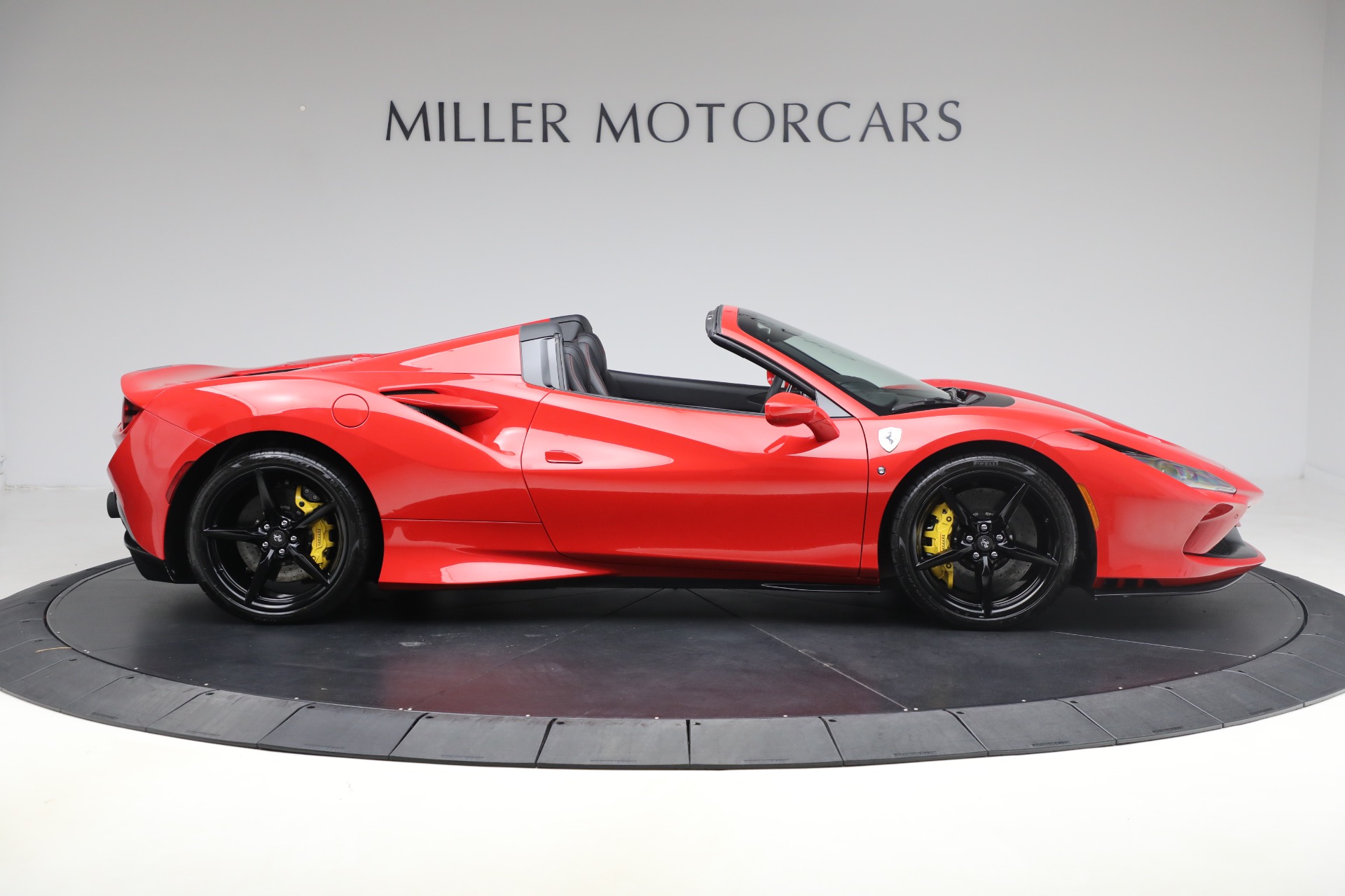 Used-2022-Ferrari-F8-Spider