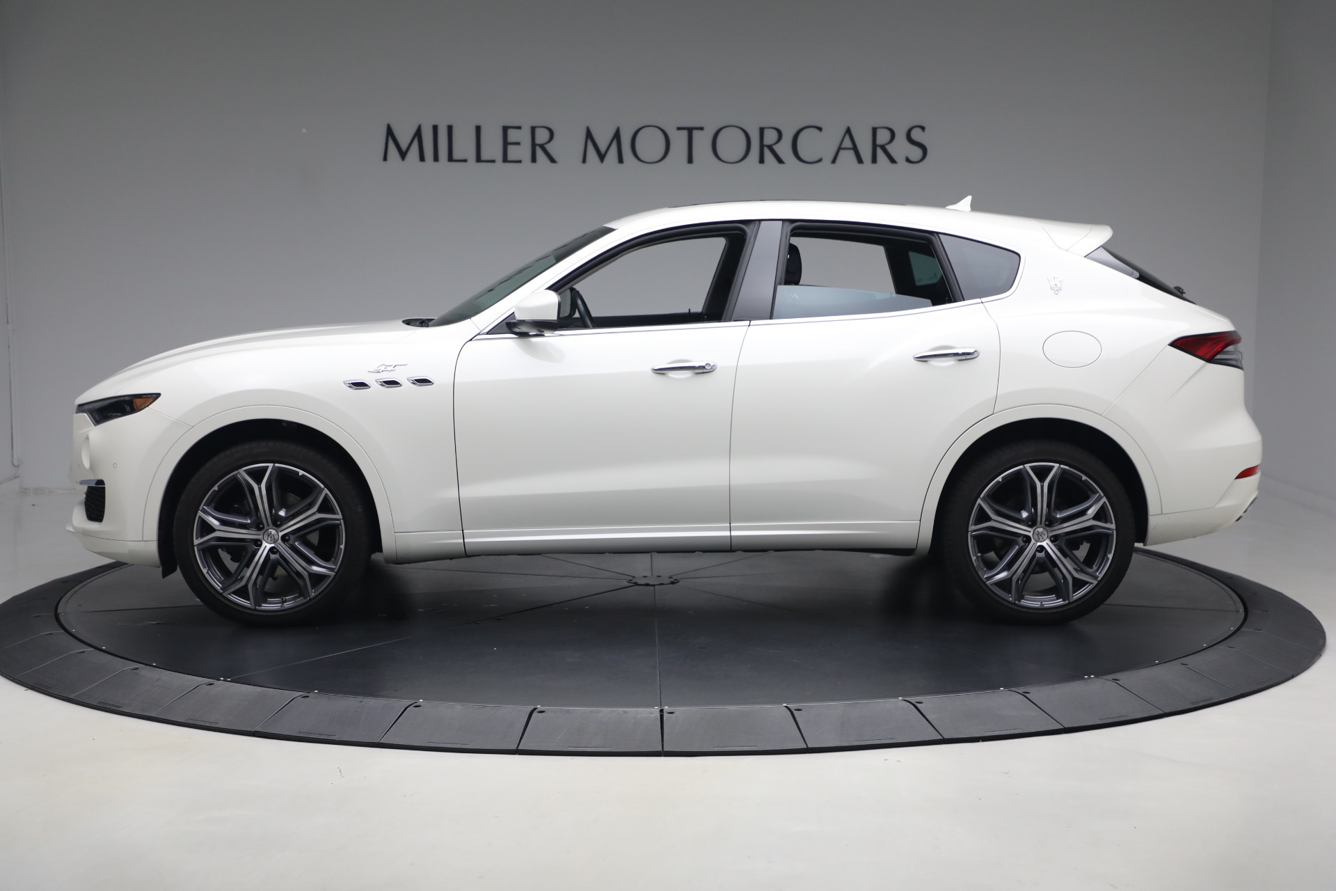 Used-2022-Maserati-Levante-GT