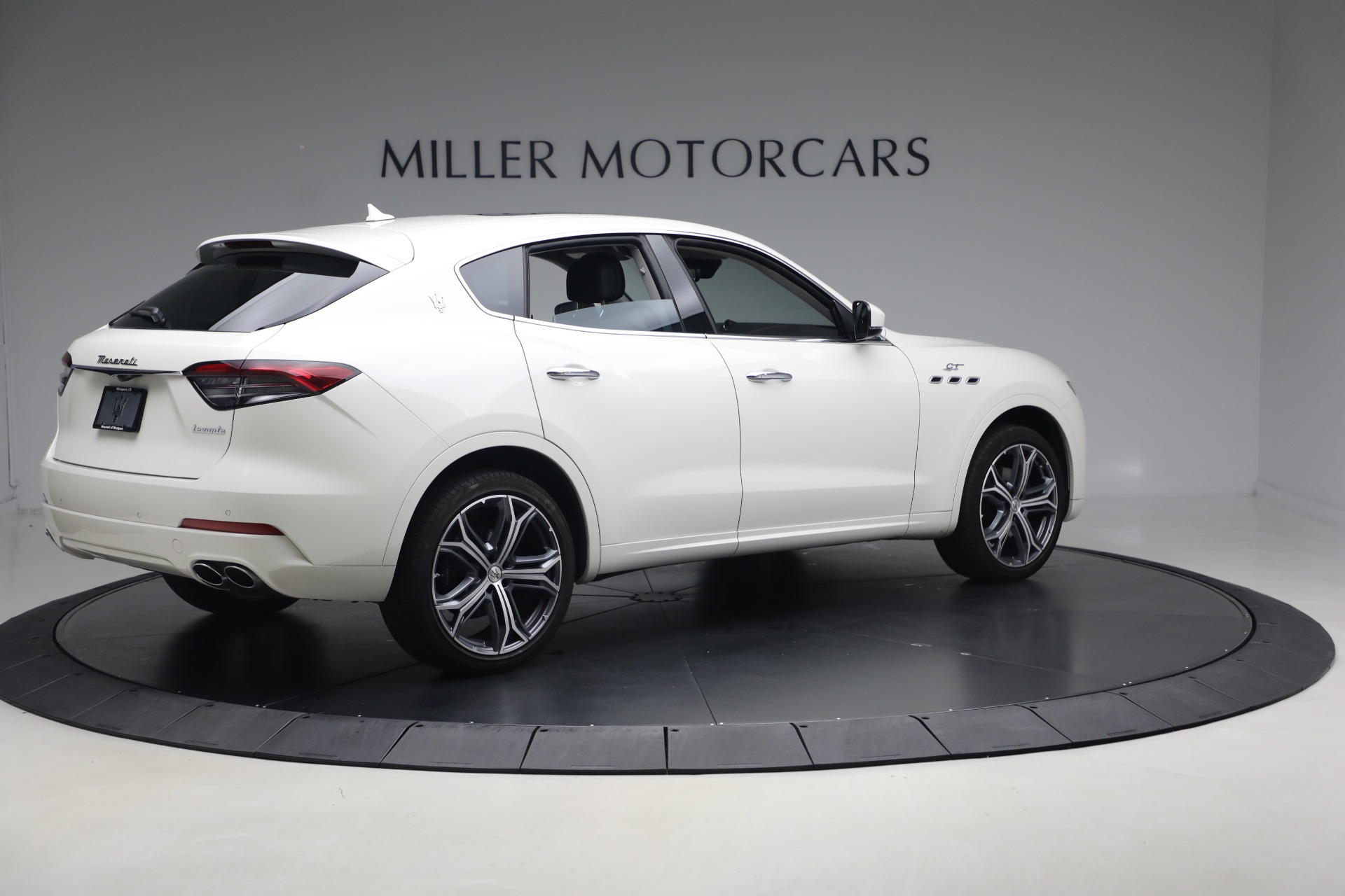 Used-2022-Maserati-Levante-GT
