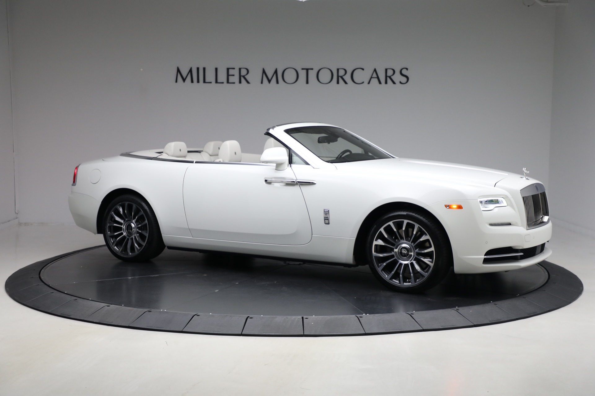 Used-2019-Rolls-Royce-Dawn