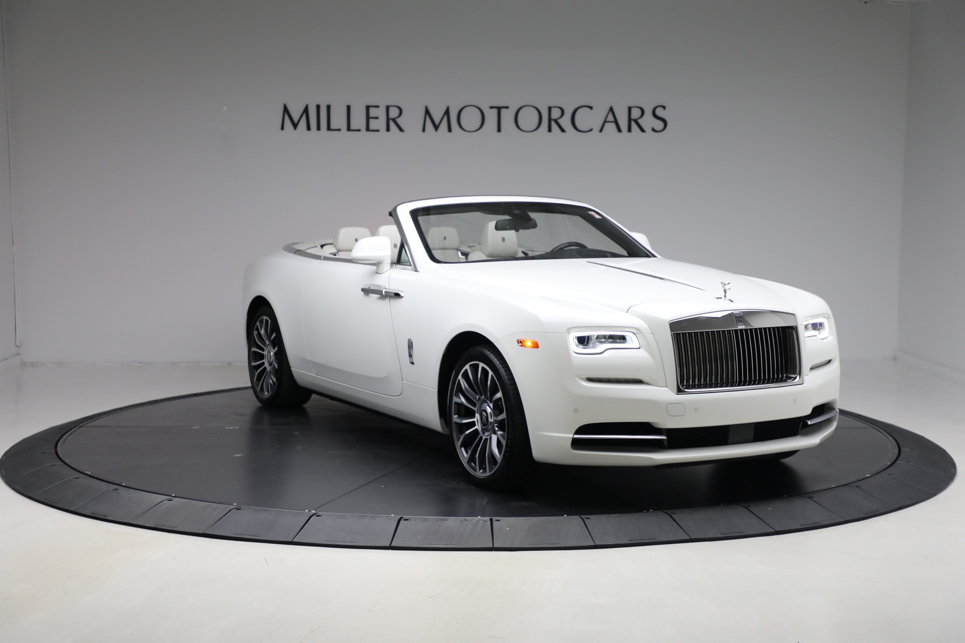Used-2019-Rolls-Royce-Dawn
