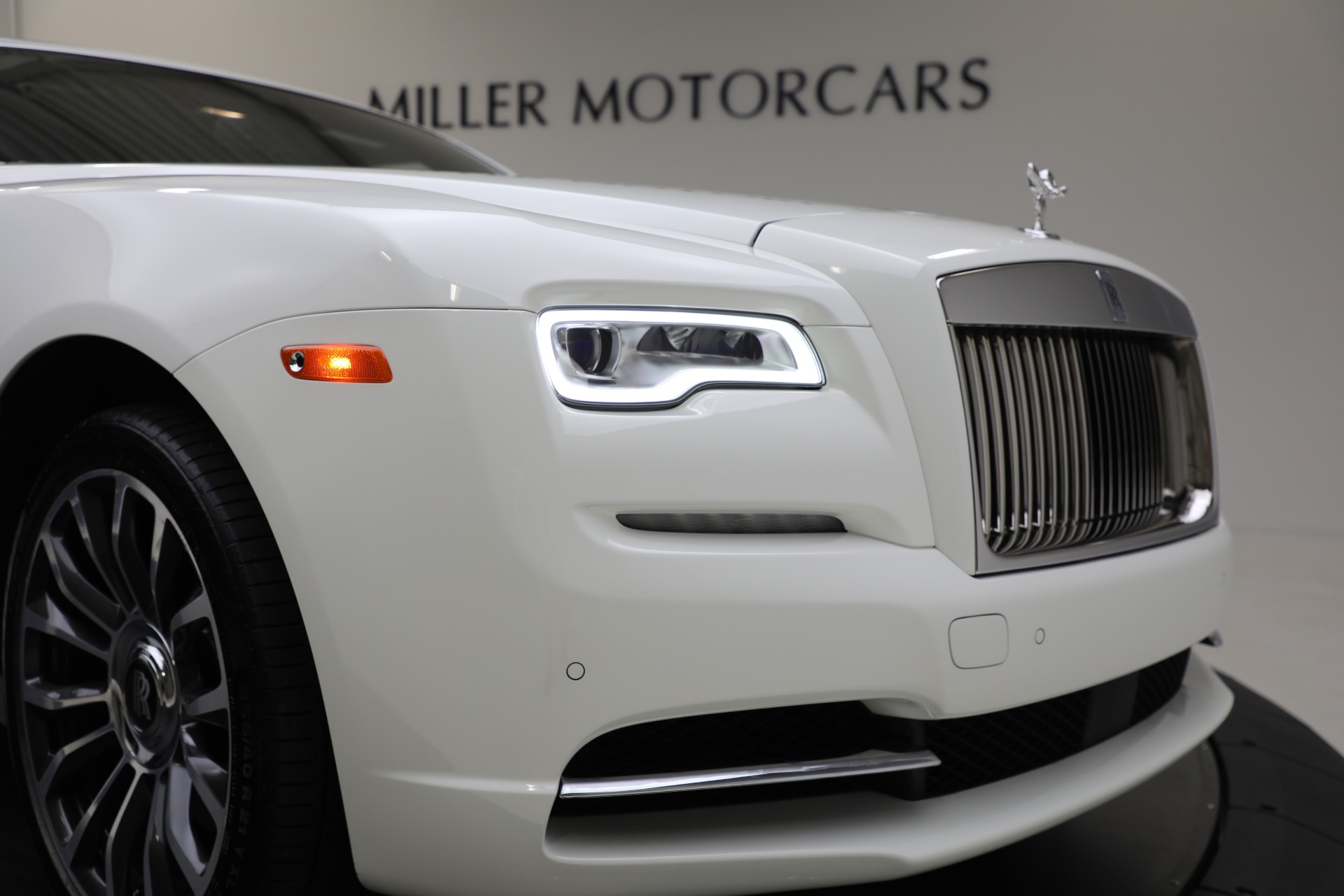Used-2019-Rolls-Royce-Dawn