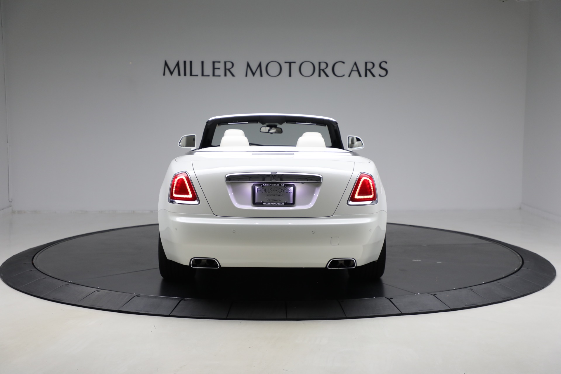 Used-2019-Rolls-Royce-Dawn