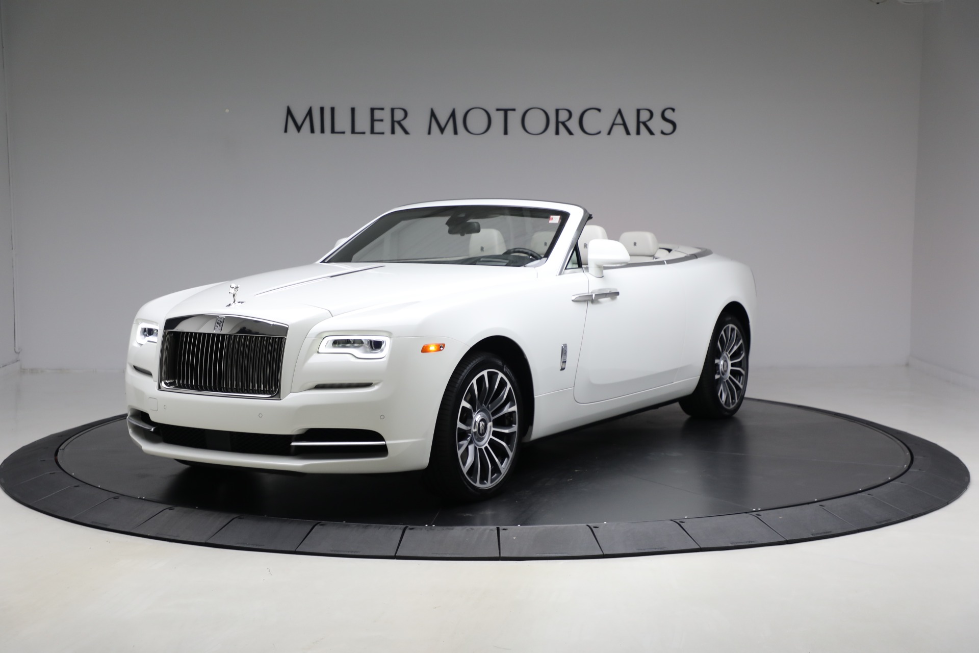 Used-2019-Rolls-Royce-Dawn