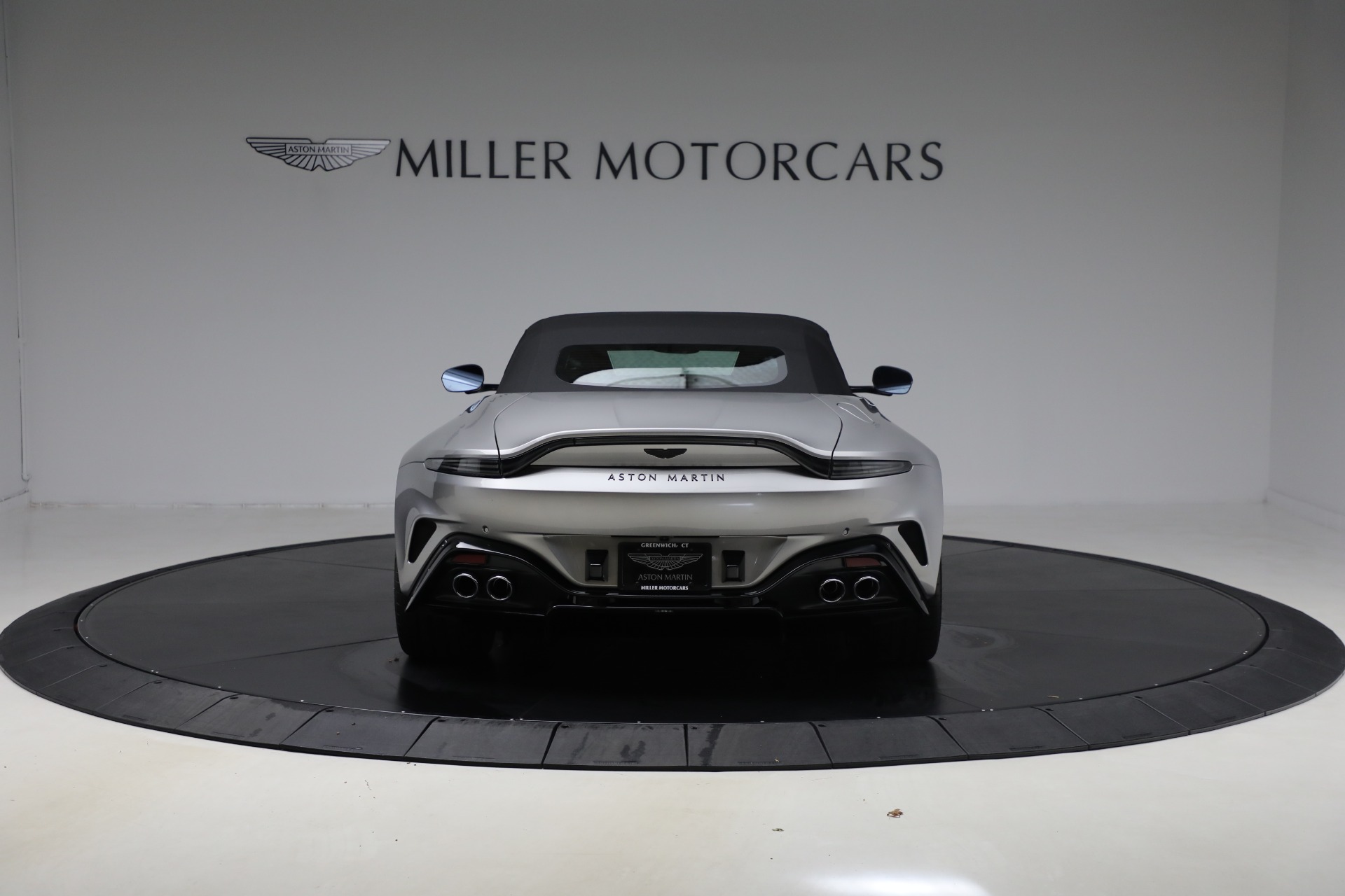 New-2026-Aston-Martin-Vantage-Roadster